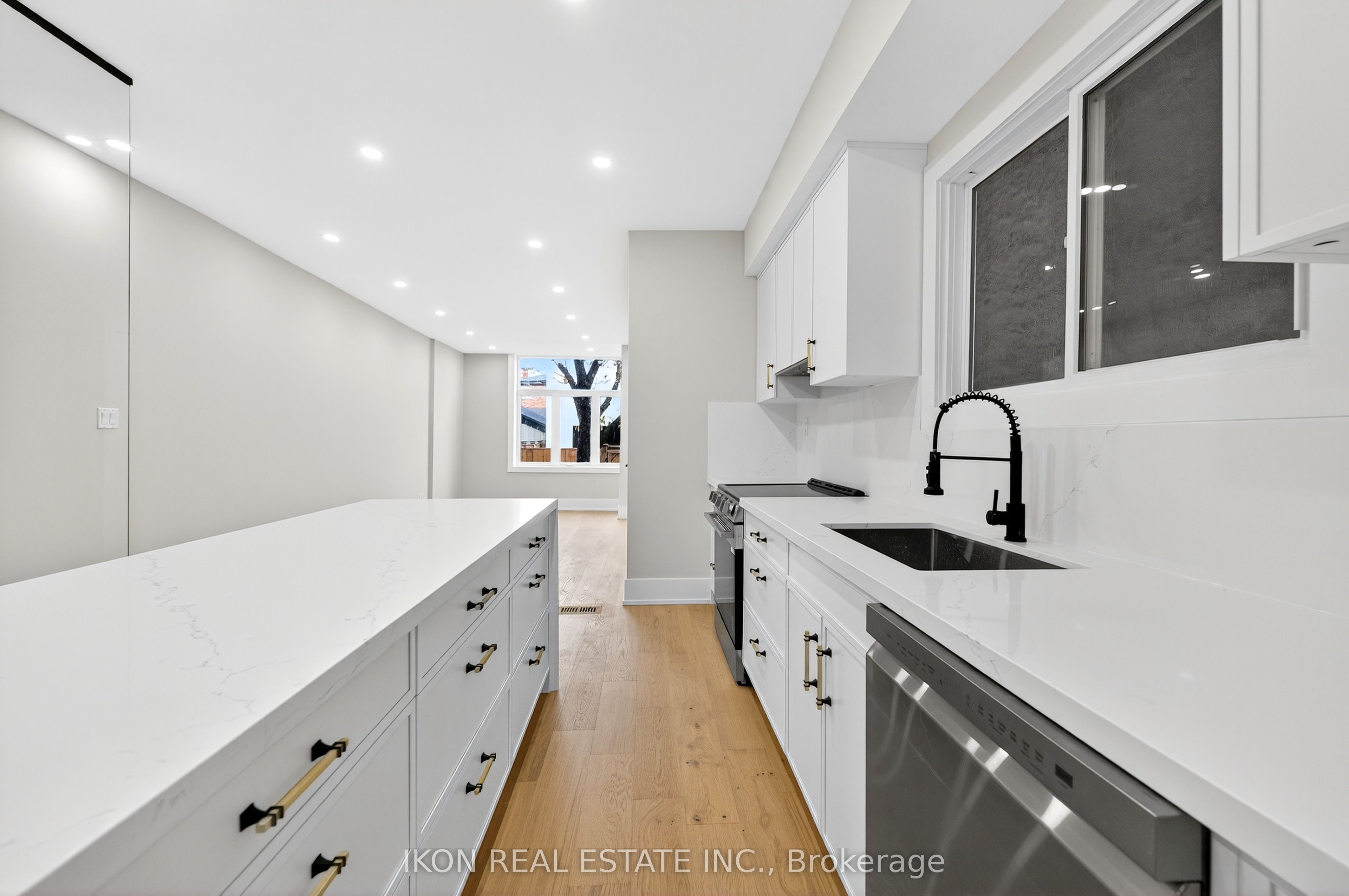 475 Delaware Avenue Property Photo 11