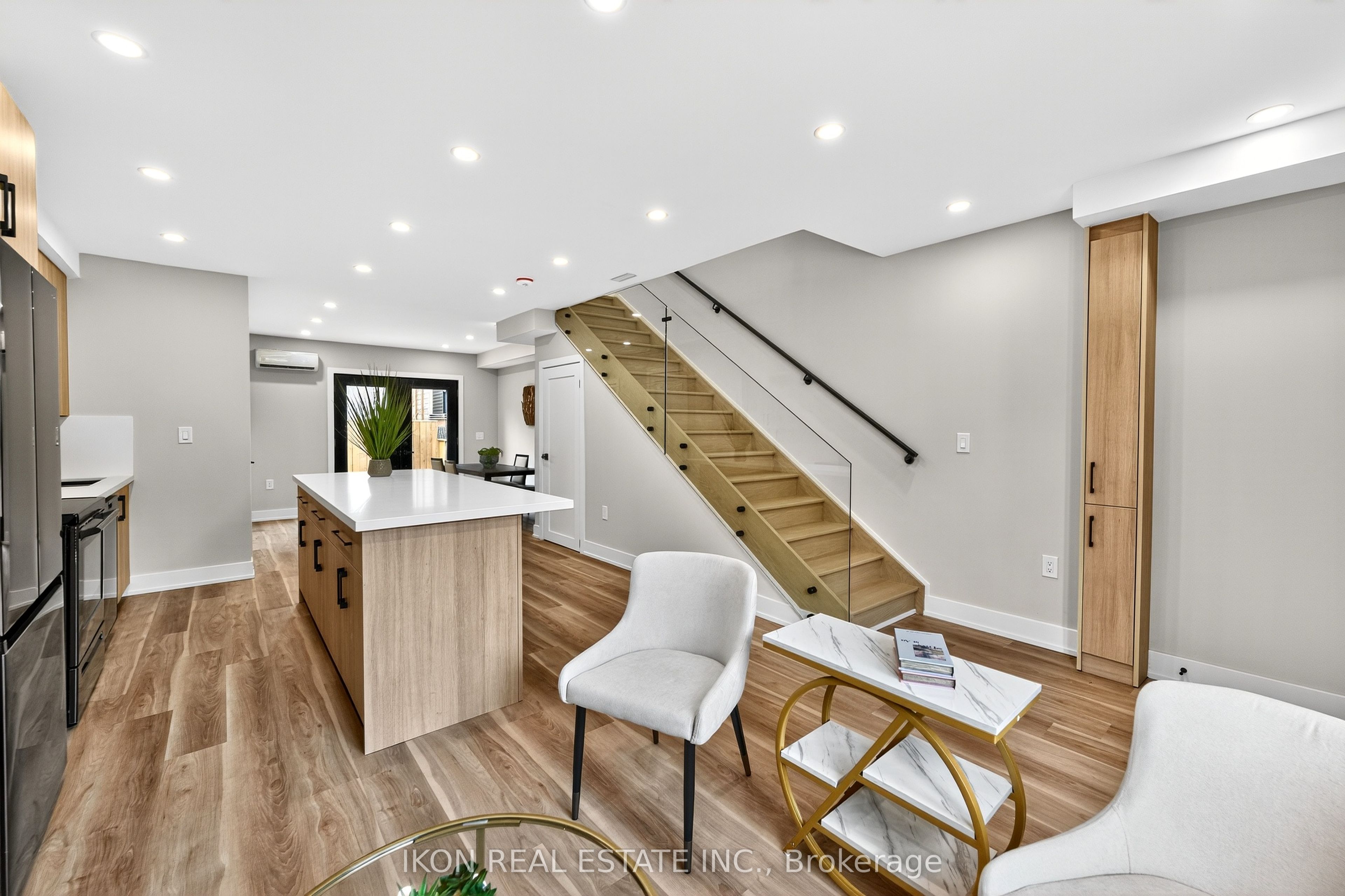 475 Delaware Avenue Property Photo 35