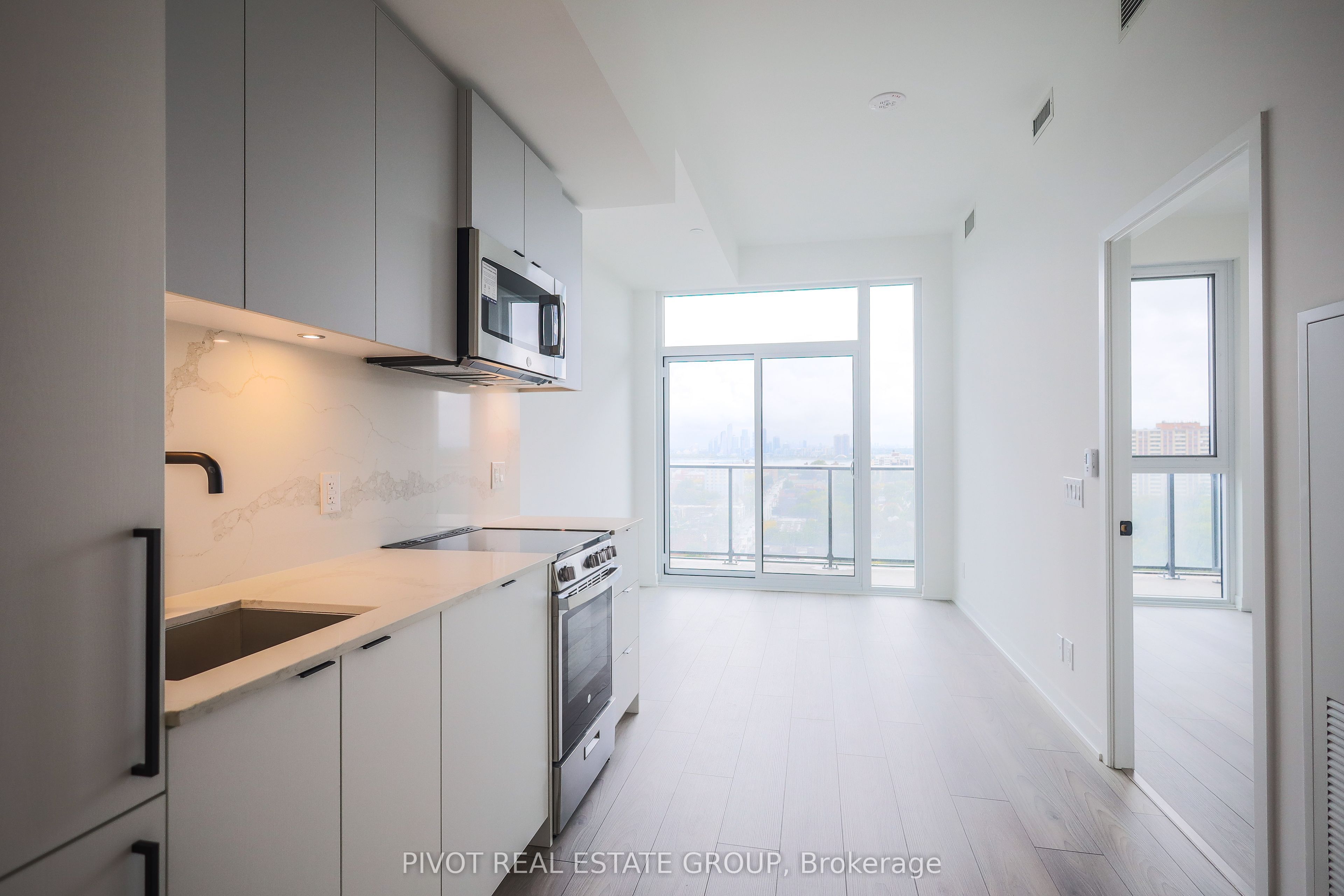 285 Dufferin Street 1406 Property Photo 1