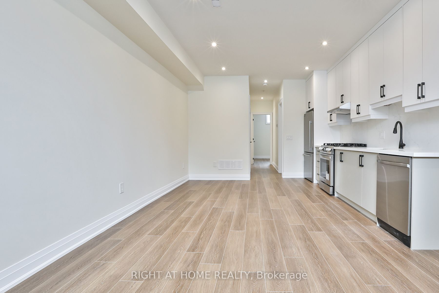 39 Fifteenth Street 2 Property Photo 6