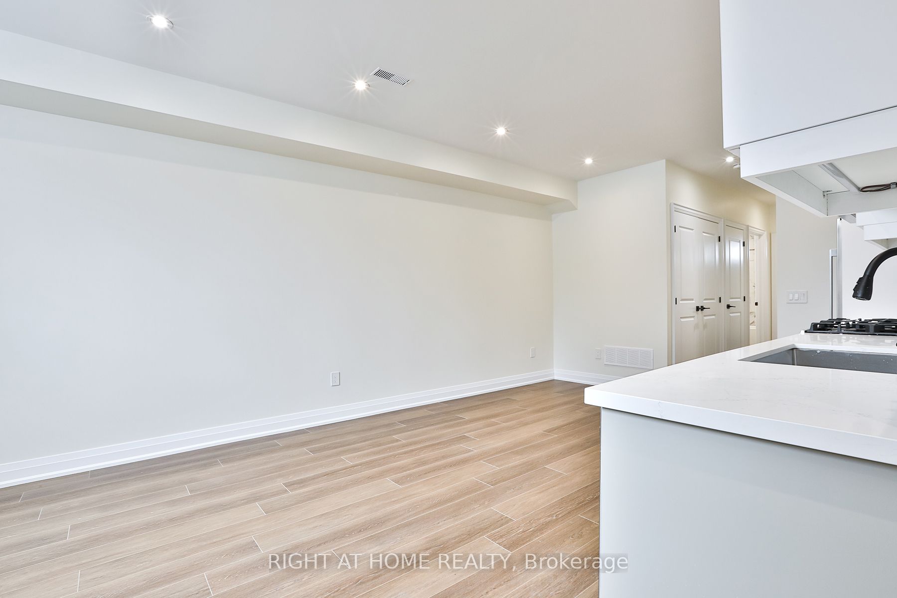 39 Fifteenth Street 2 Property Photo 11