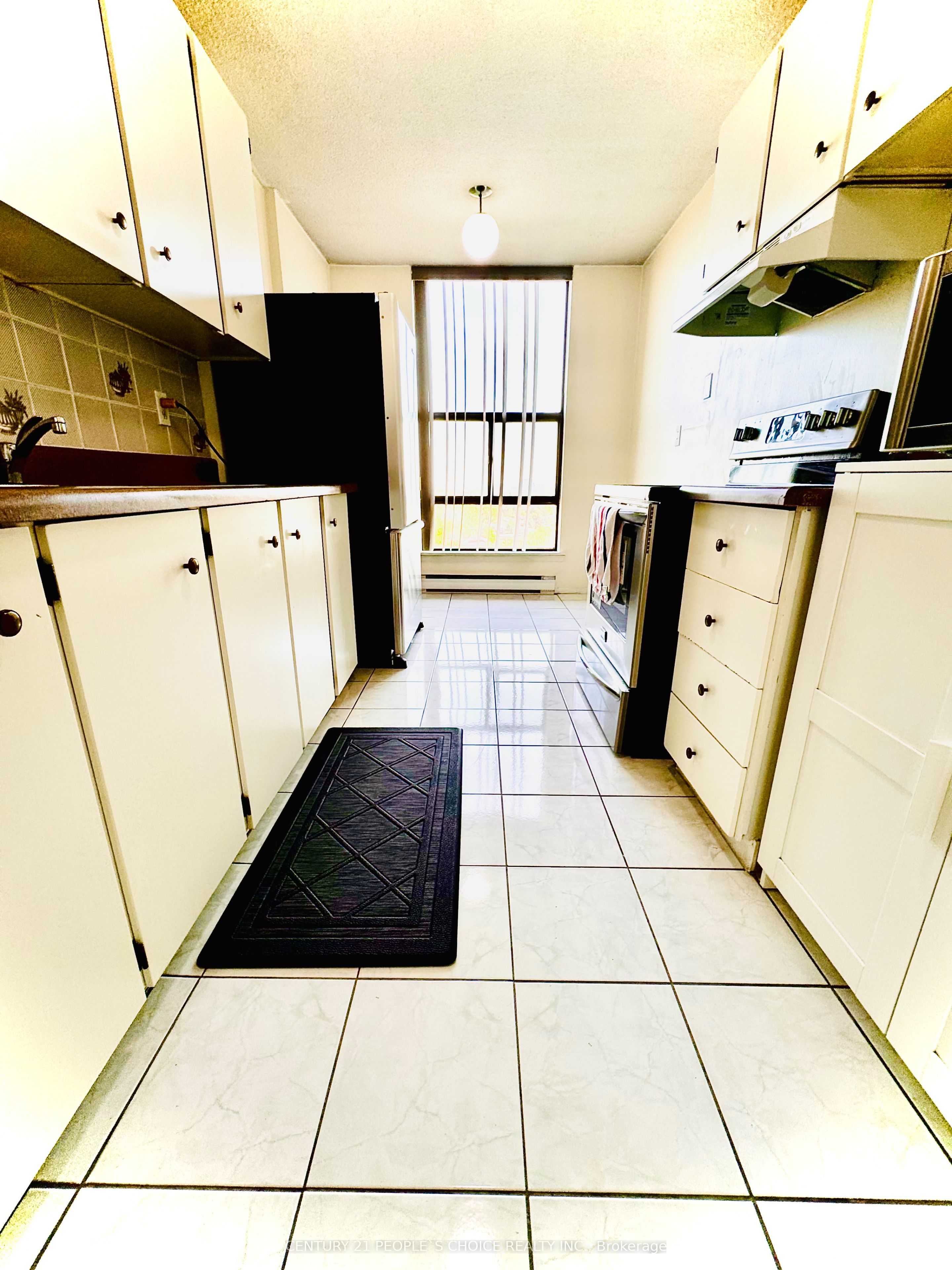 21 Knightsbridge Road 1205 Property Photo 4