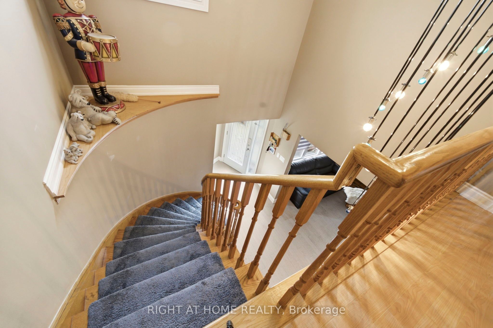 7 Polygon Court Property Photo 24