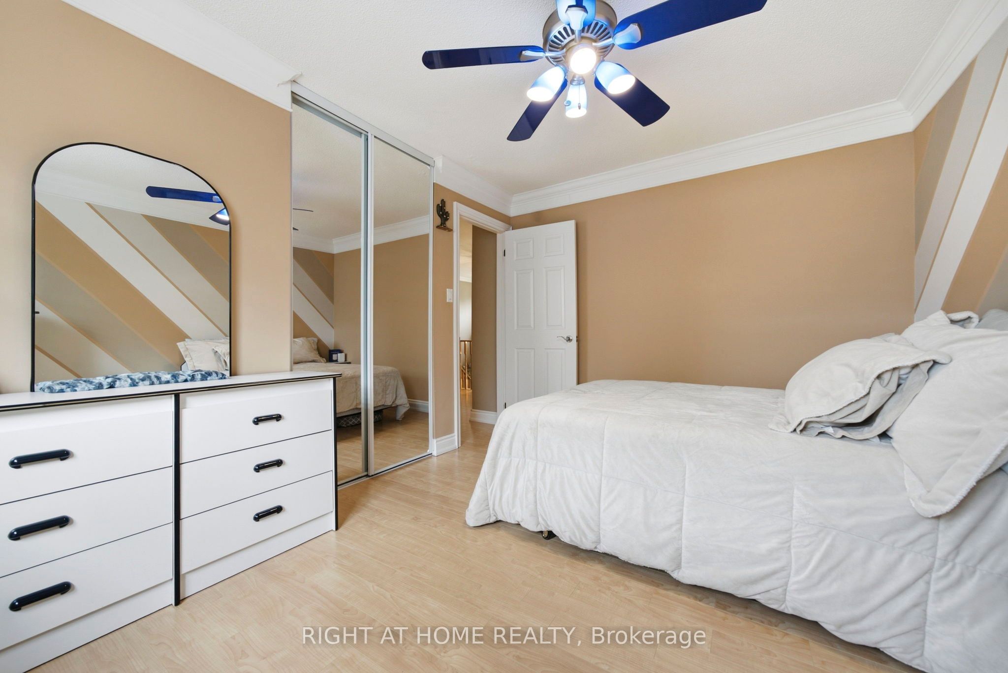 7 Polygon Court Property Photo 27