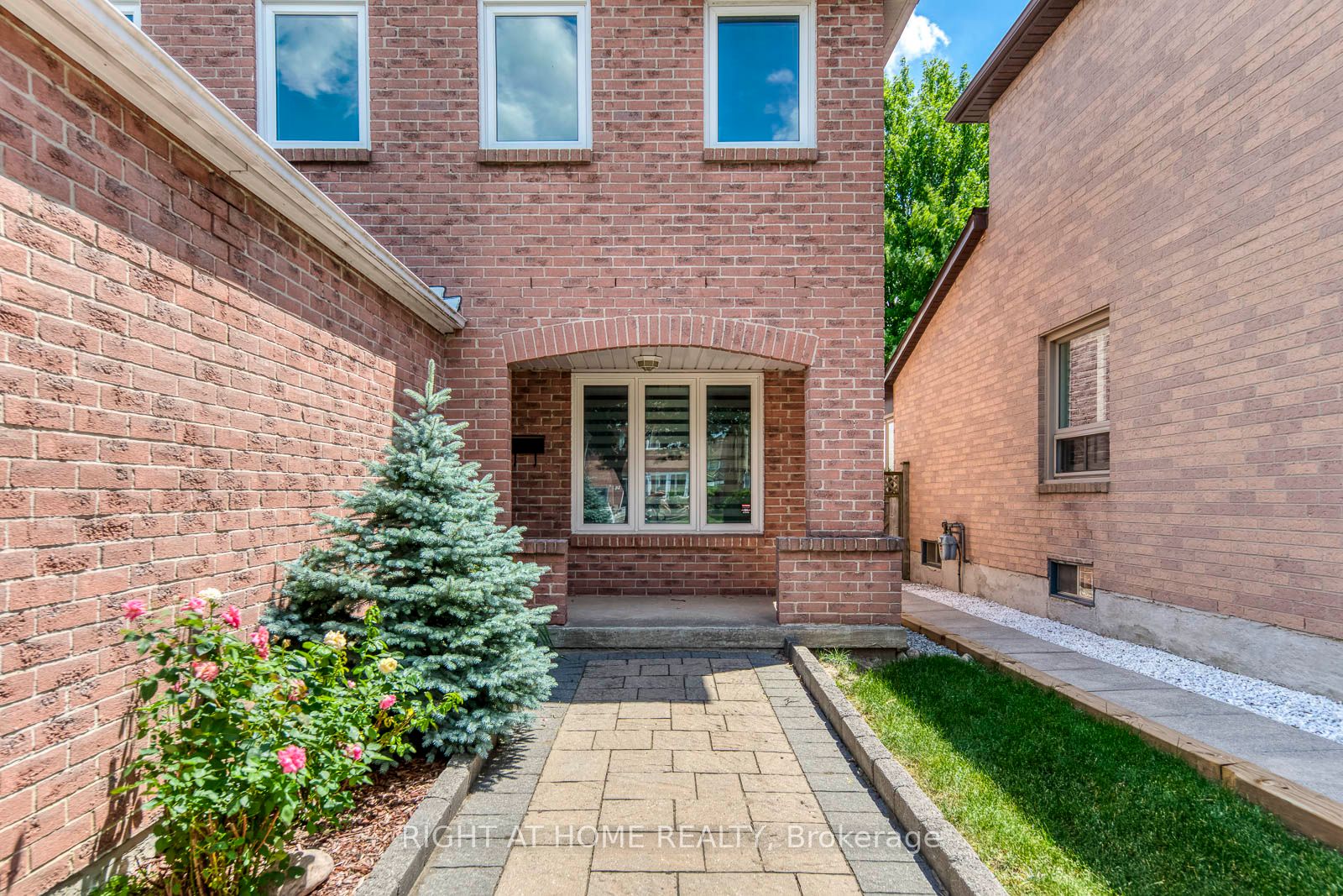 17 Nickel Crescent Property Photo 3