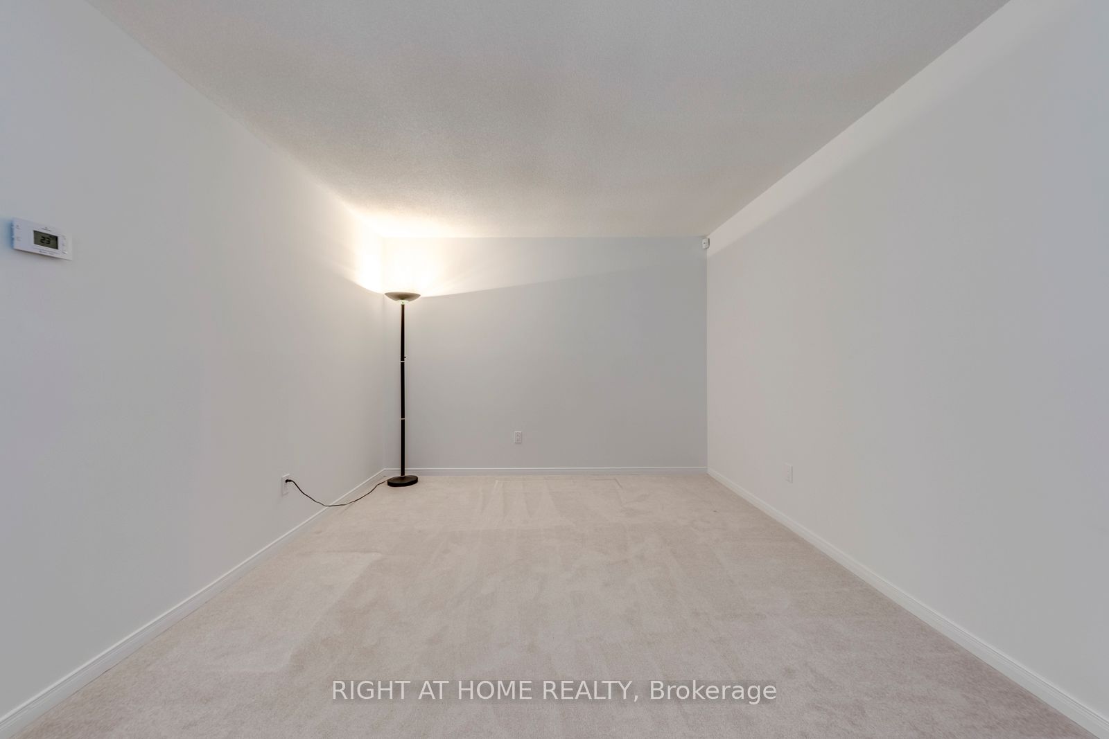 17 Nickel Crescent Property Photo 7