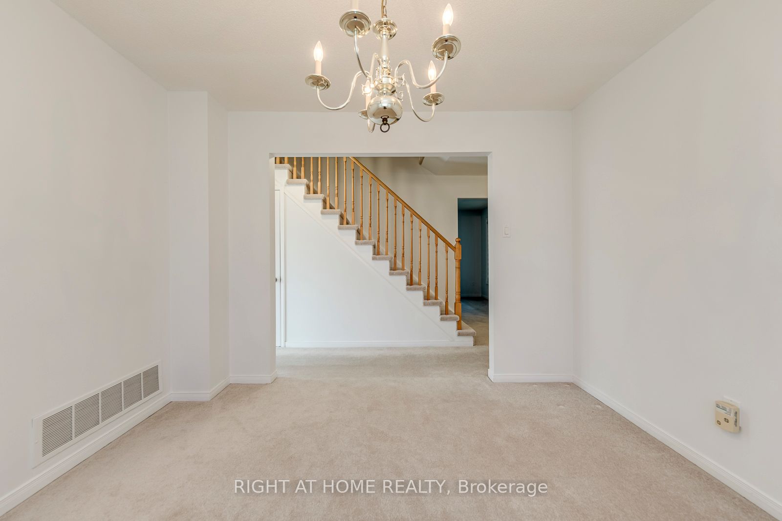 17 Nickel Crescent Property Photo 9