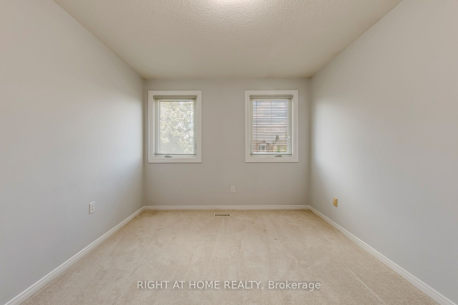 17 Nickel Crescent Property Photo 30