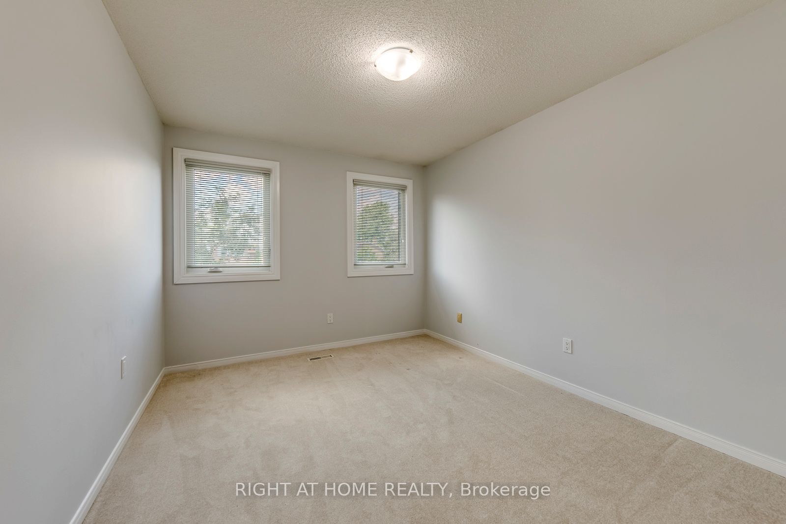 17 Nickel Crescent Property Photo 31