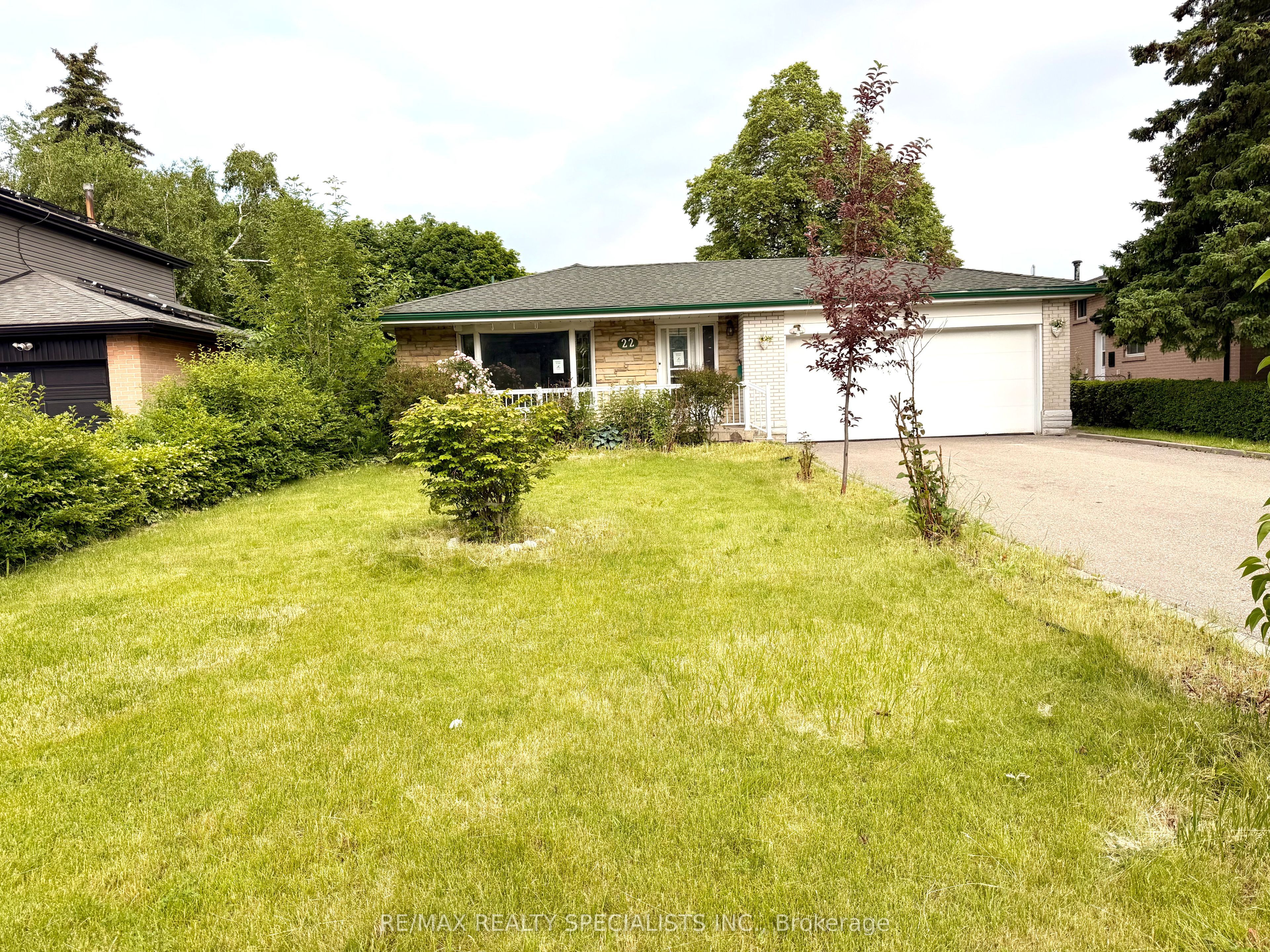 22 Beechwood Crescent Property Photo 1