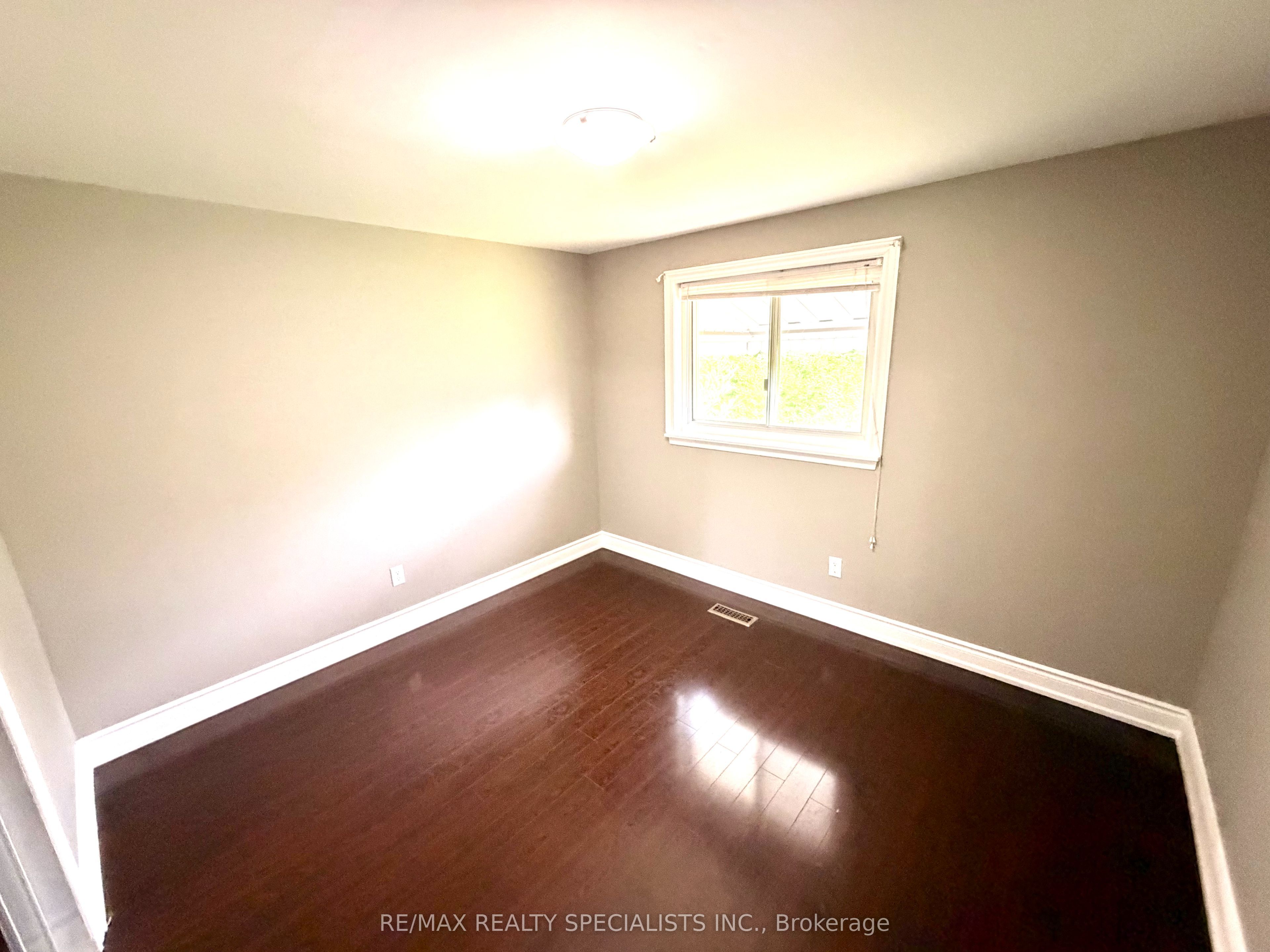 22 Beechwood Crescent Property Photo 16