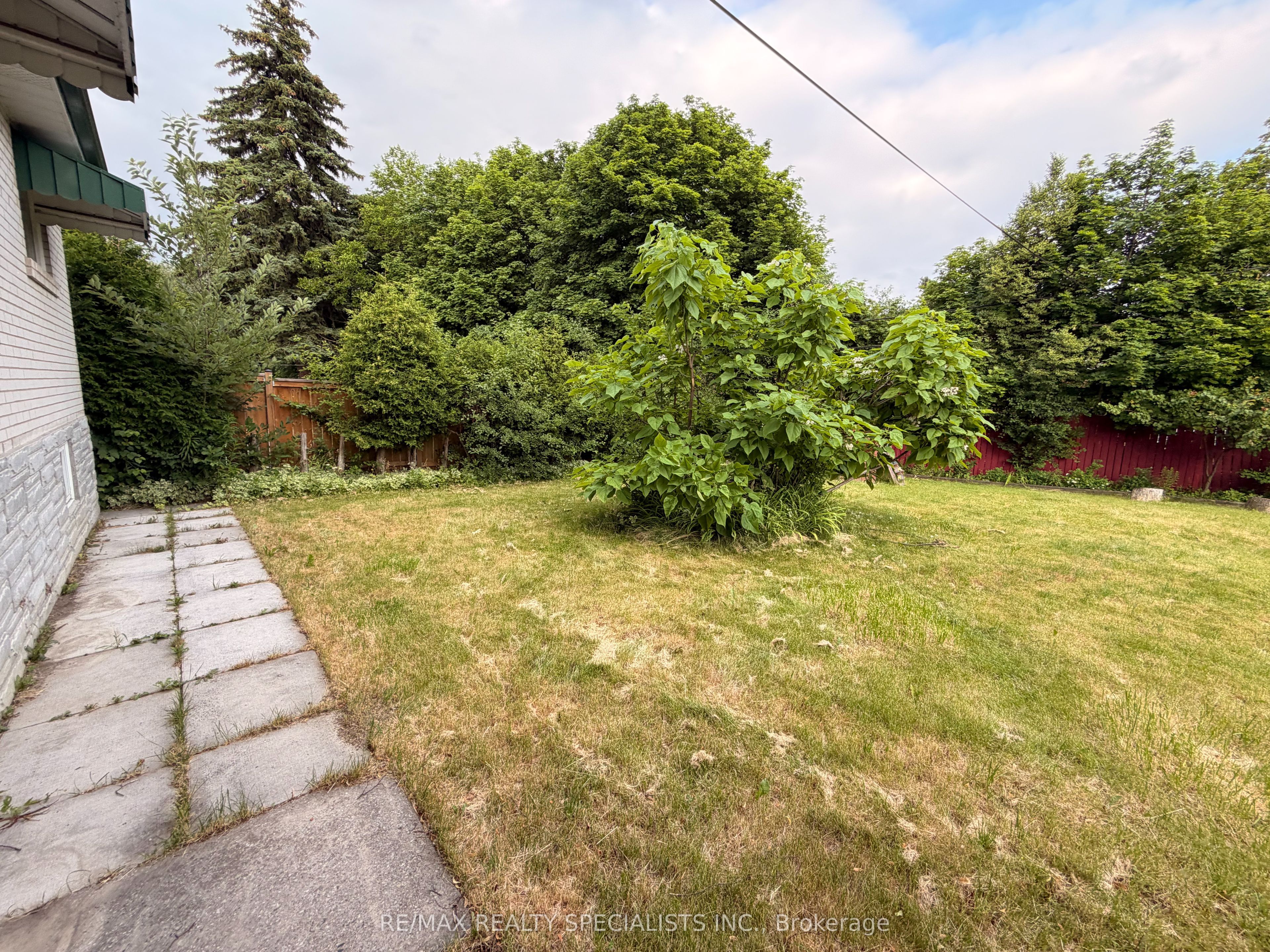 22 Beechwood Crescent Property Photo 21