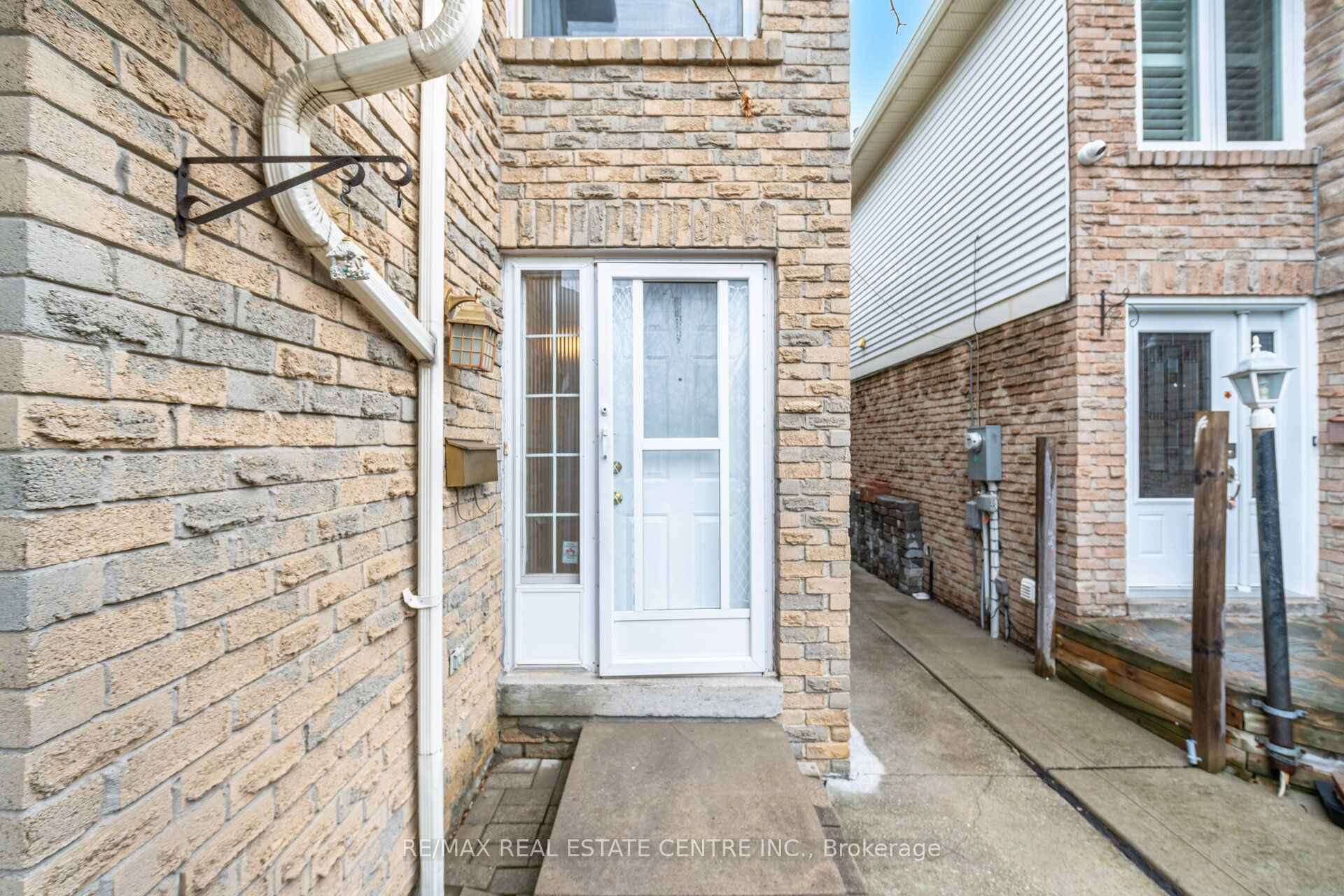 32 Dafoe Crescent Property Photo 5