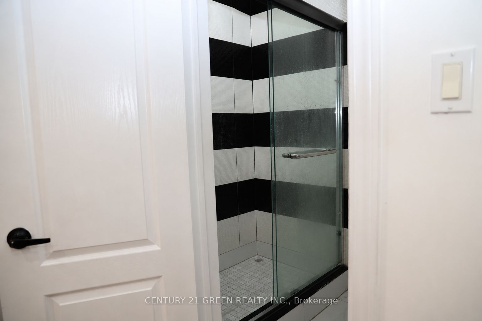 6038 Silken Laumann Way Property Photo 14