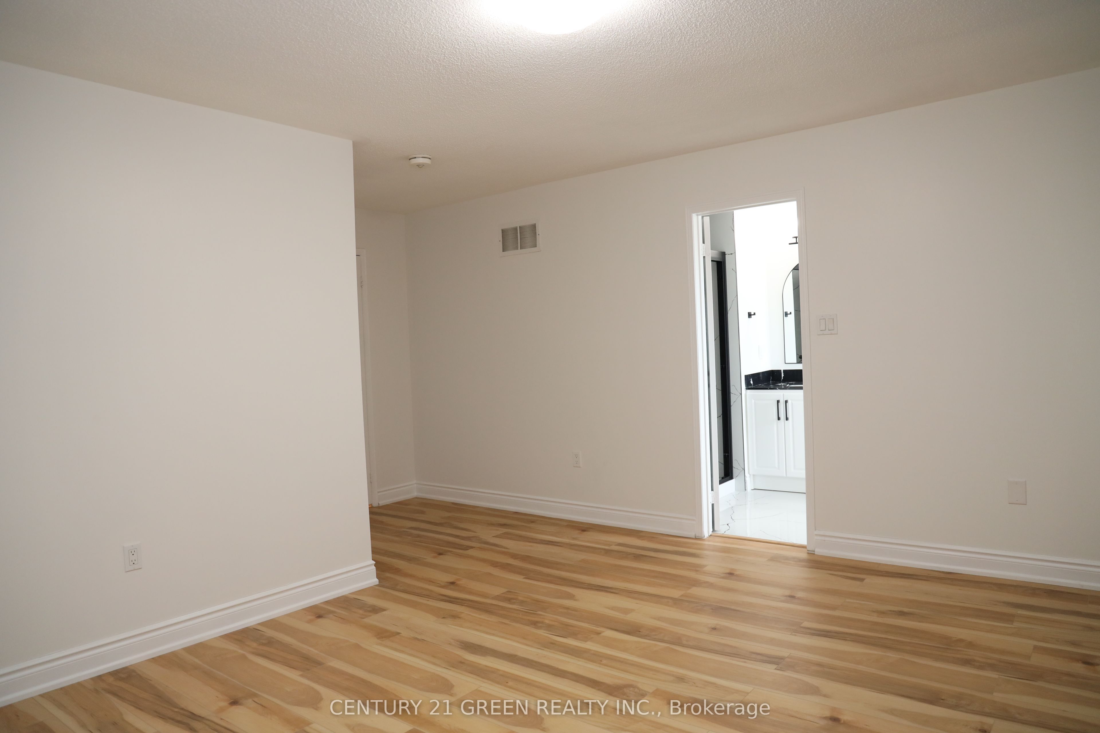 6038 Silken Laumann Way Property Photo 17