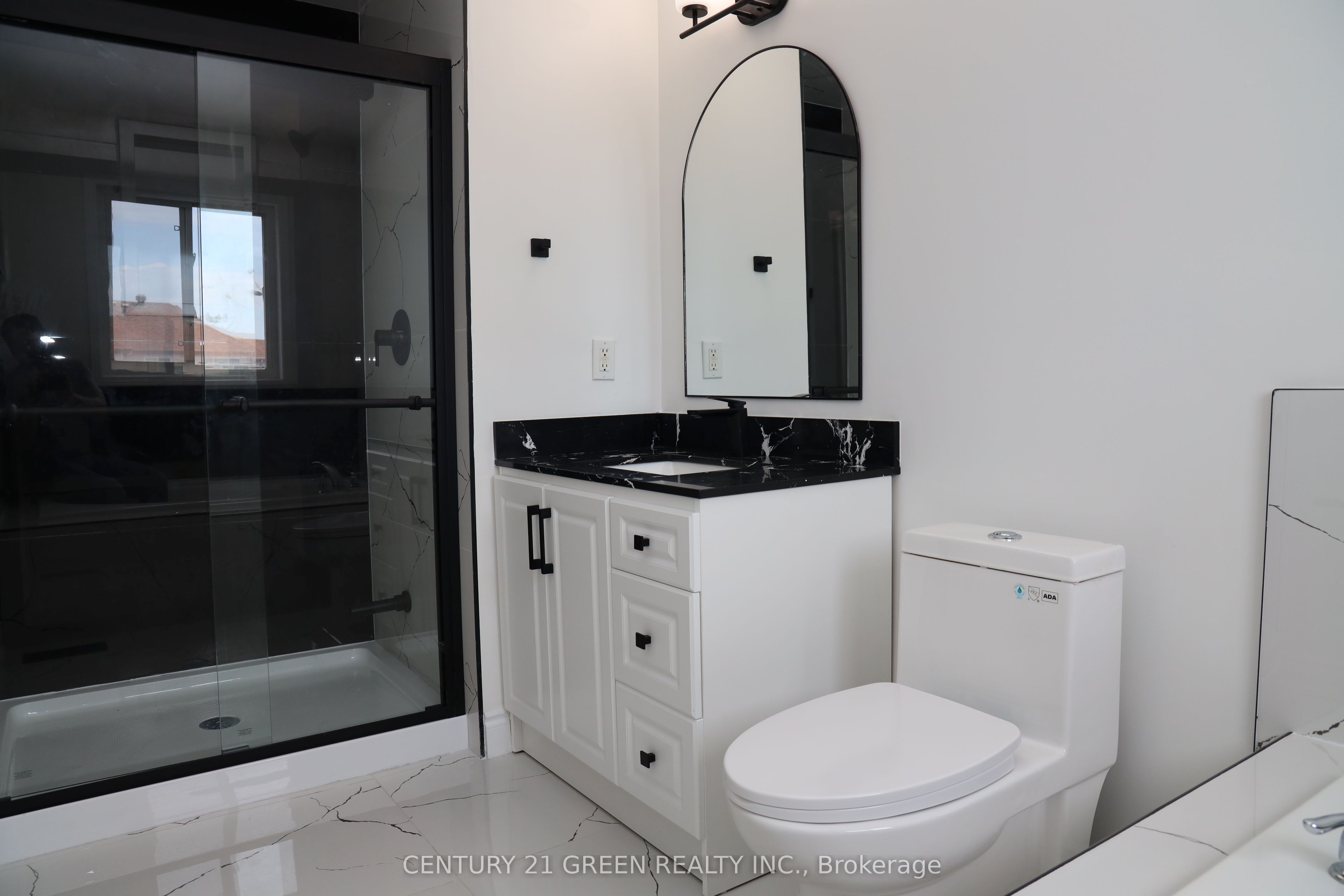 6038 Silken Laumann Way Property Photo 19