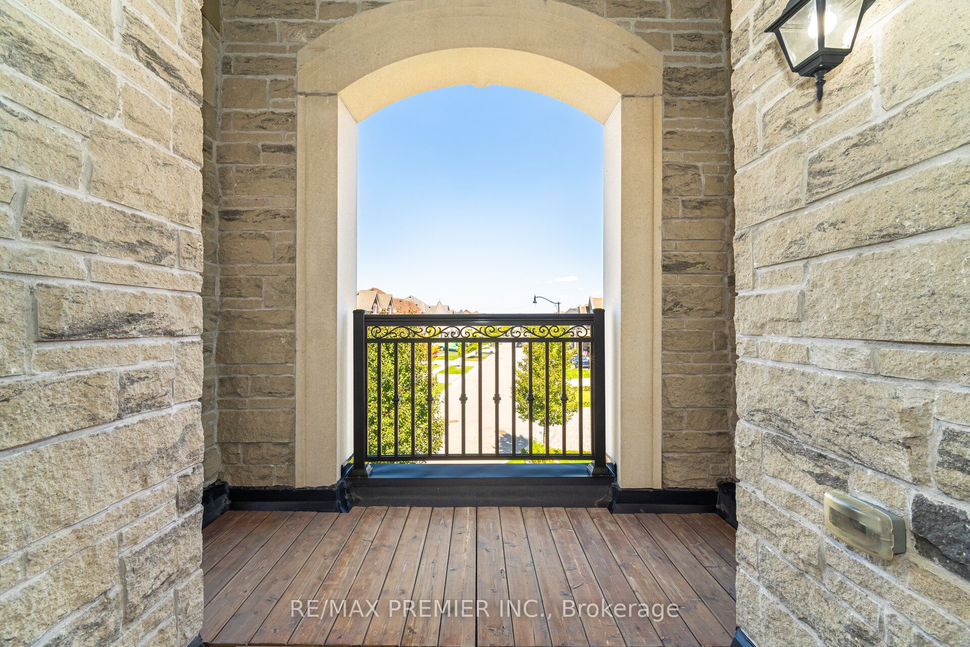 18 Erintown Crescent Property Photo 35