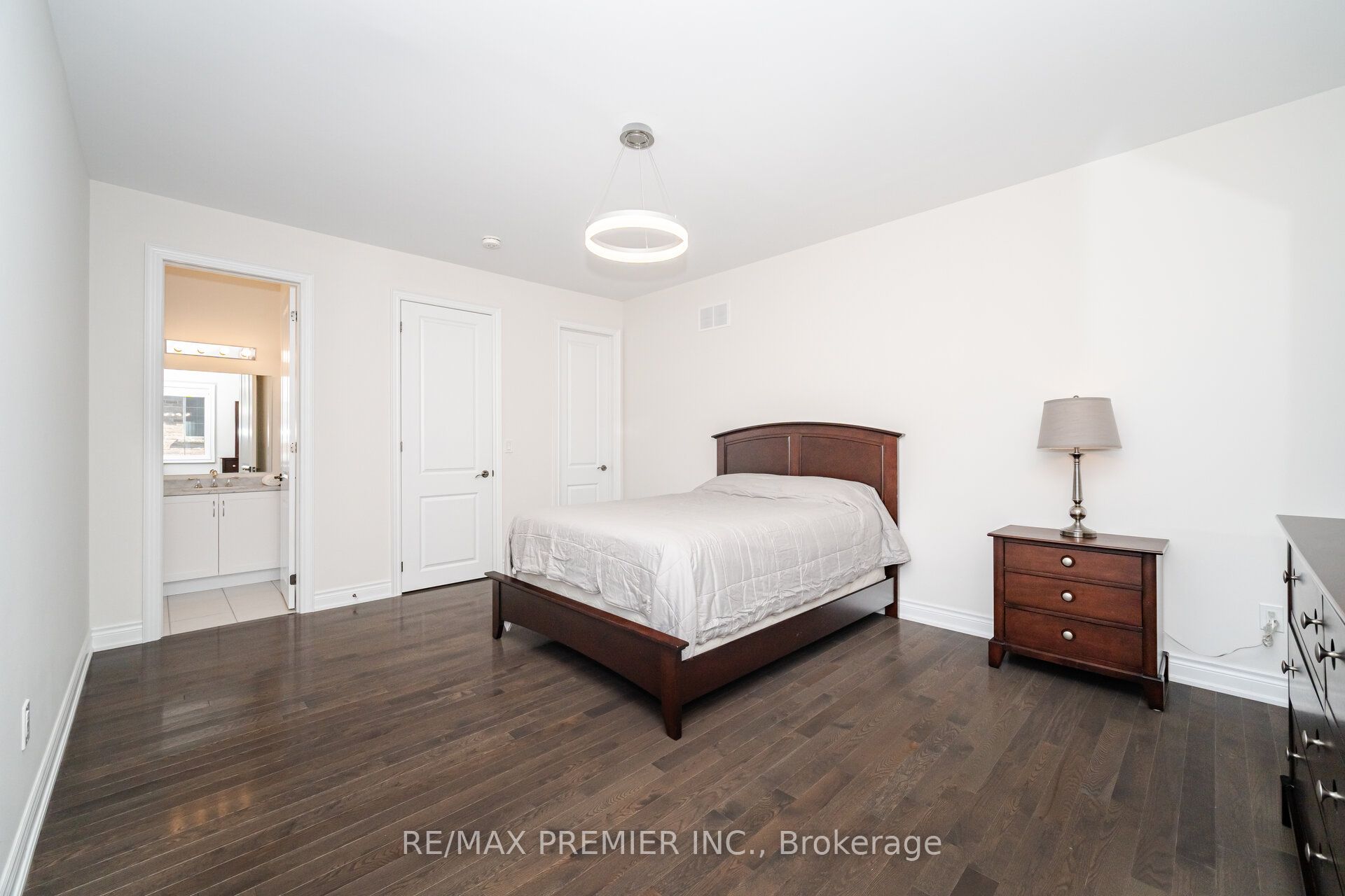 18 Erintown Crescent Property Photo 41