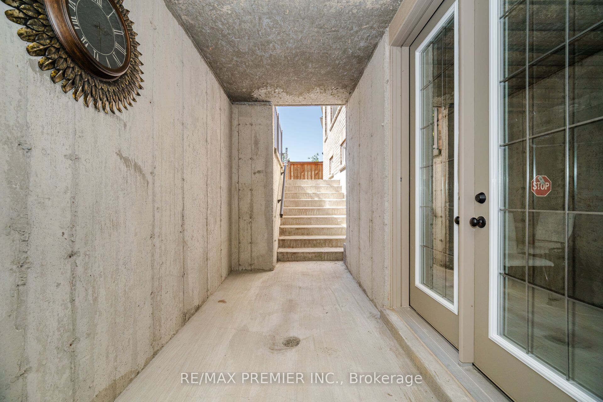 18 Erintown Crescent Property Photo 46