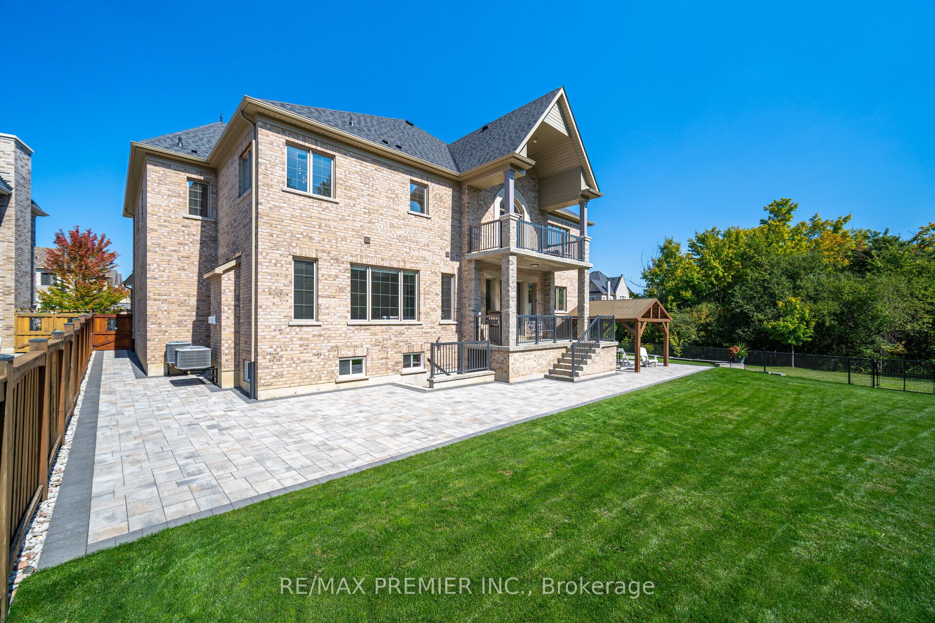 18 Erintown Crescent Property Photo 47