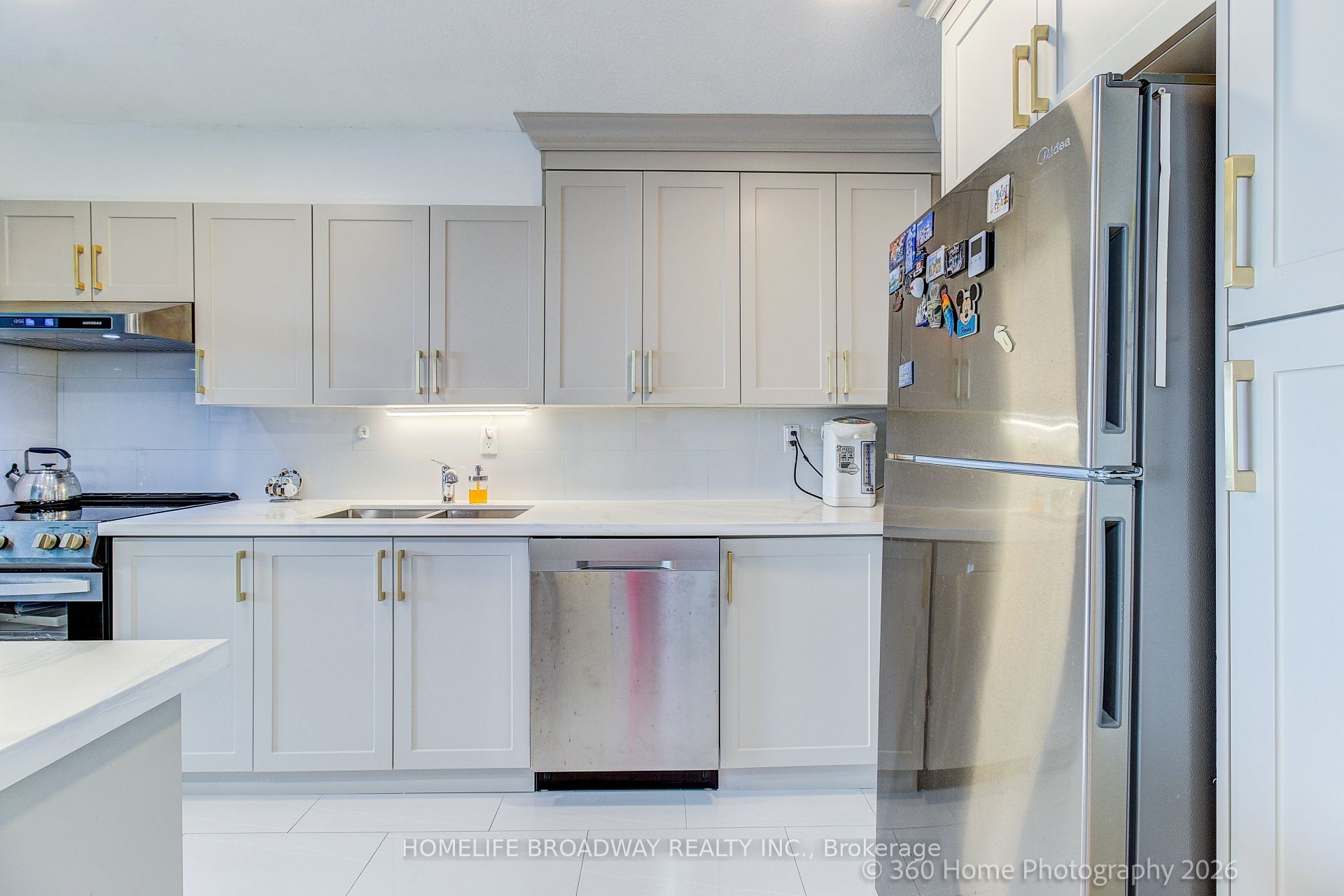 10 Tobermory Drive 512 Property Photo 4