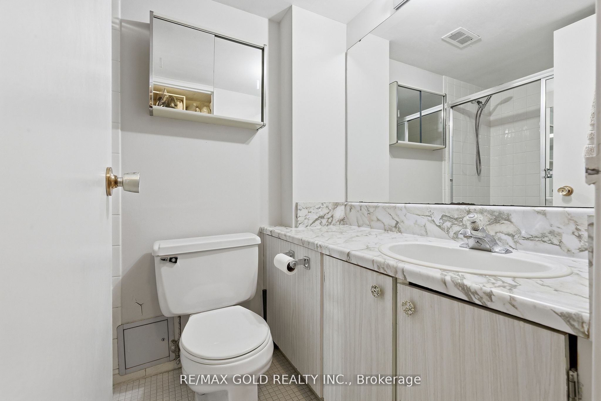 335 Mill Road 401 Property Photo 24