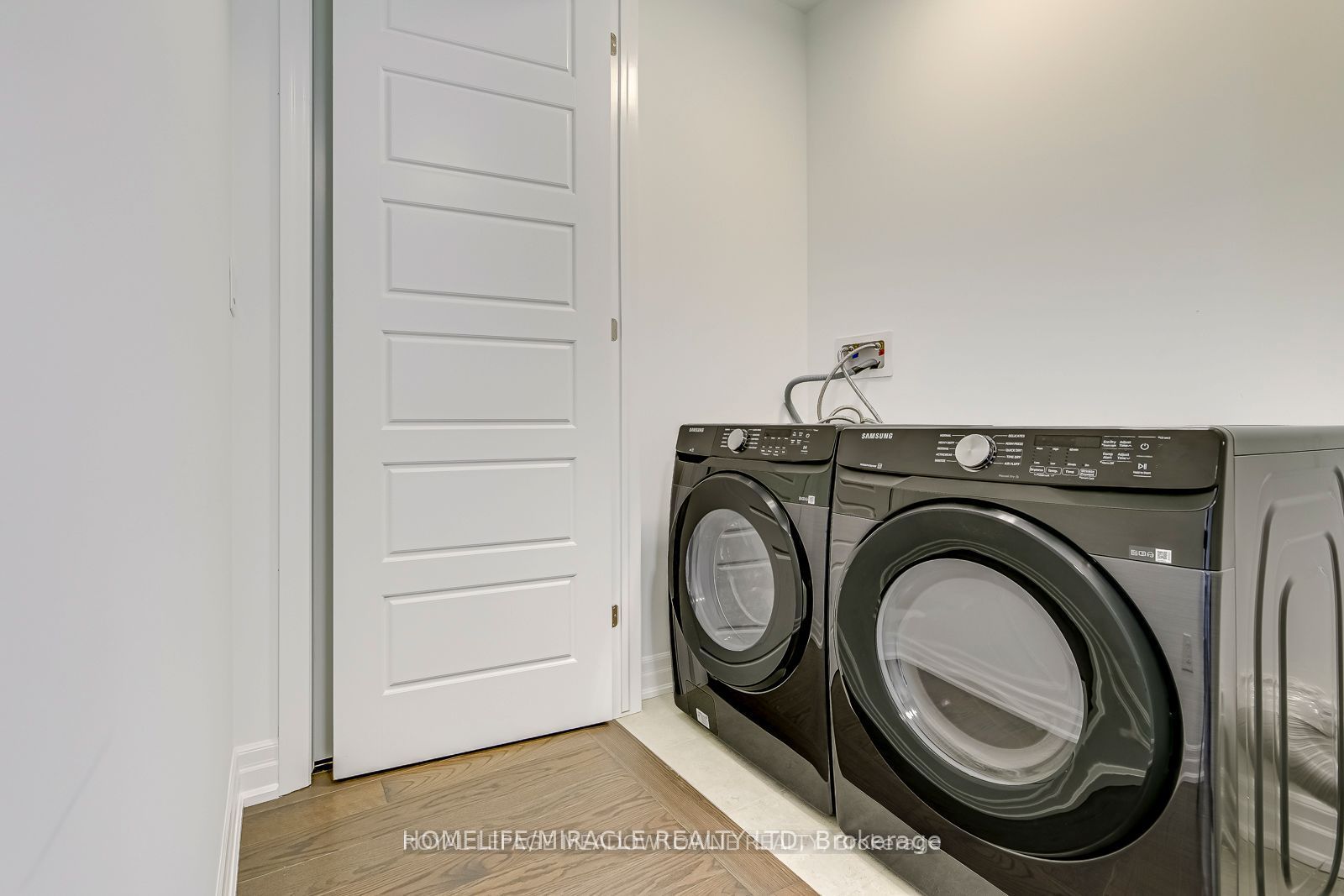 3133 Moss Gardens Property Photo 28