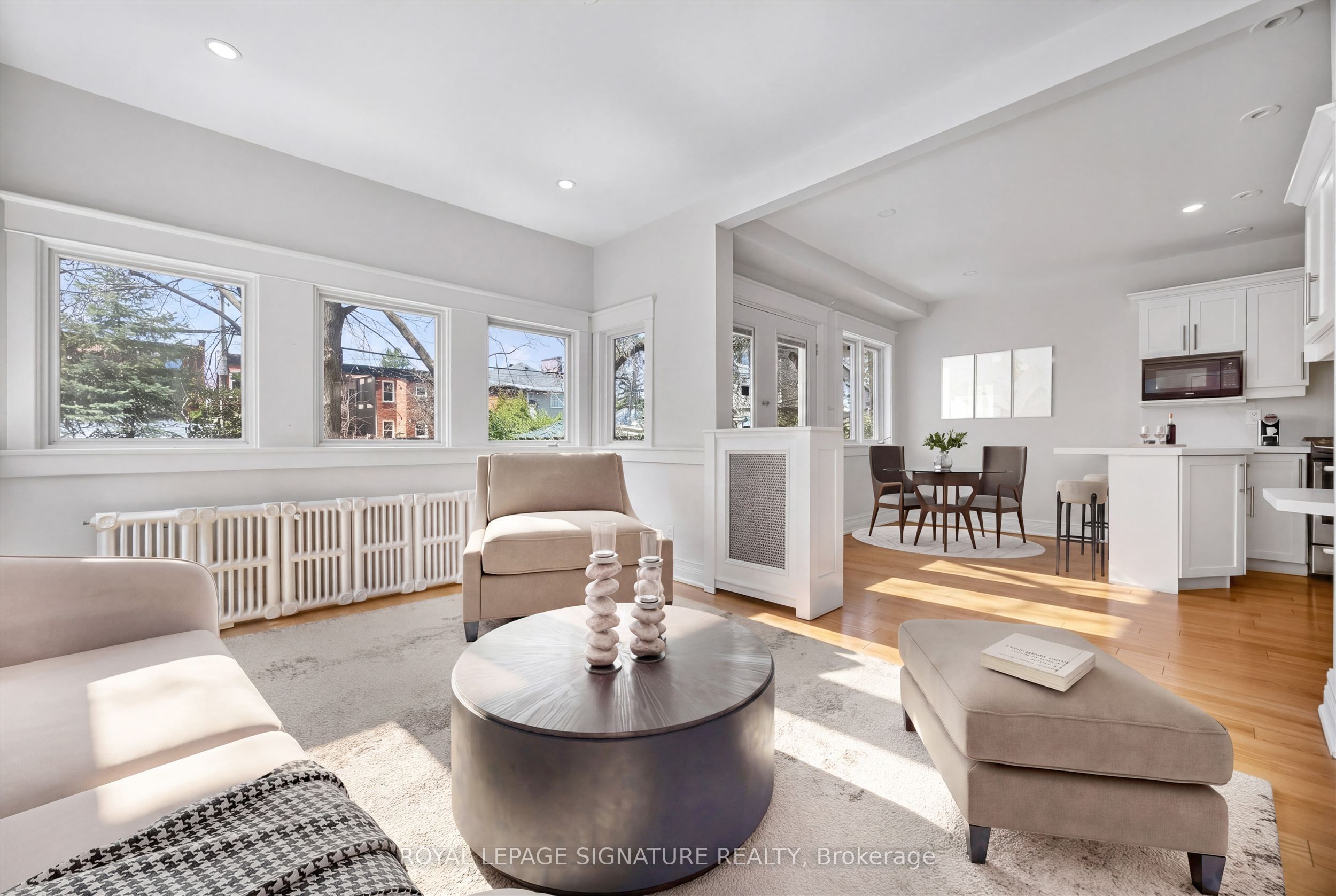 426 Armadale Avenue Property Photo 13