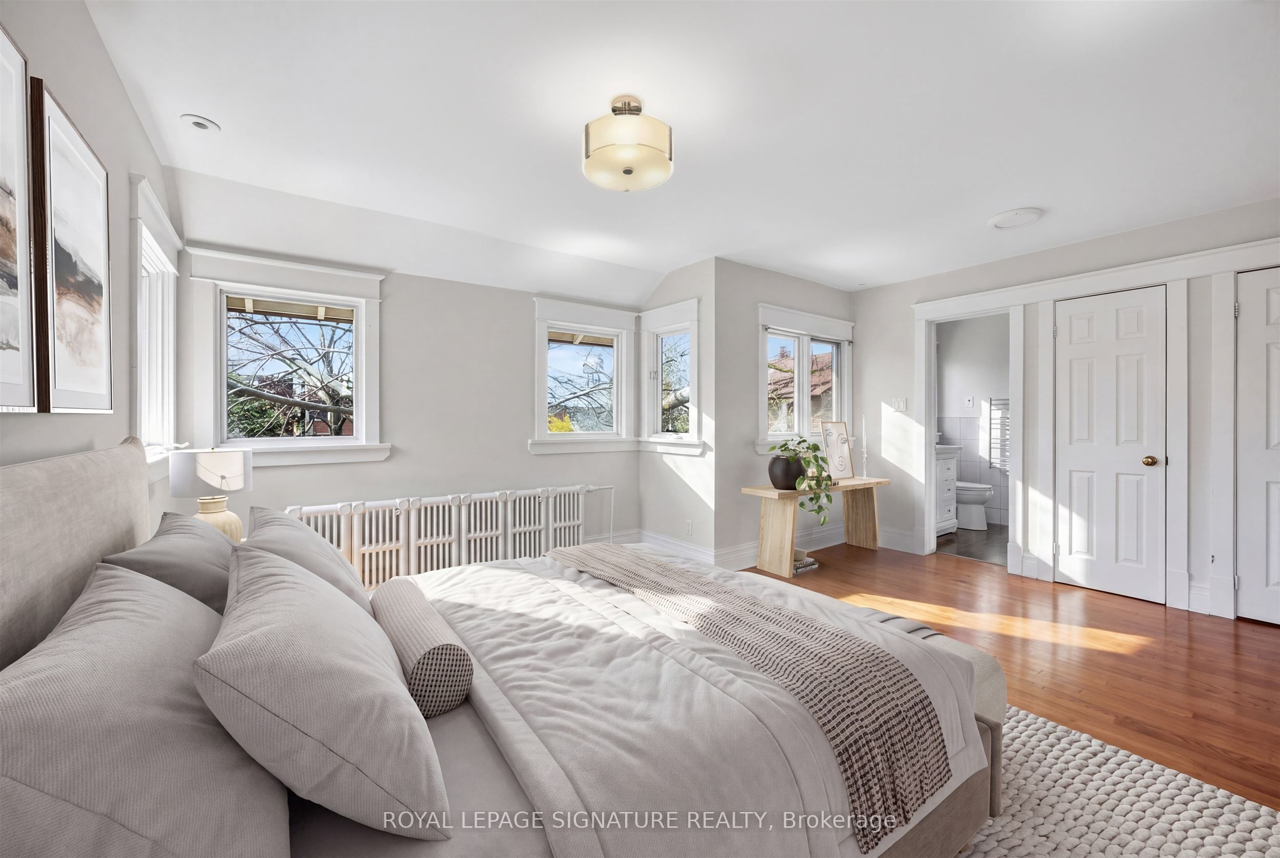 426 Armadale Avenue Property Photo 26