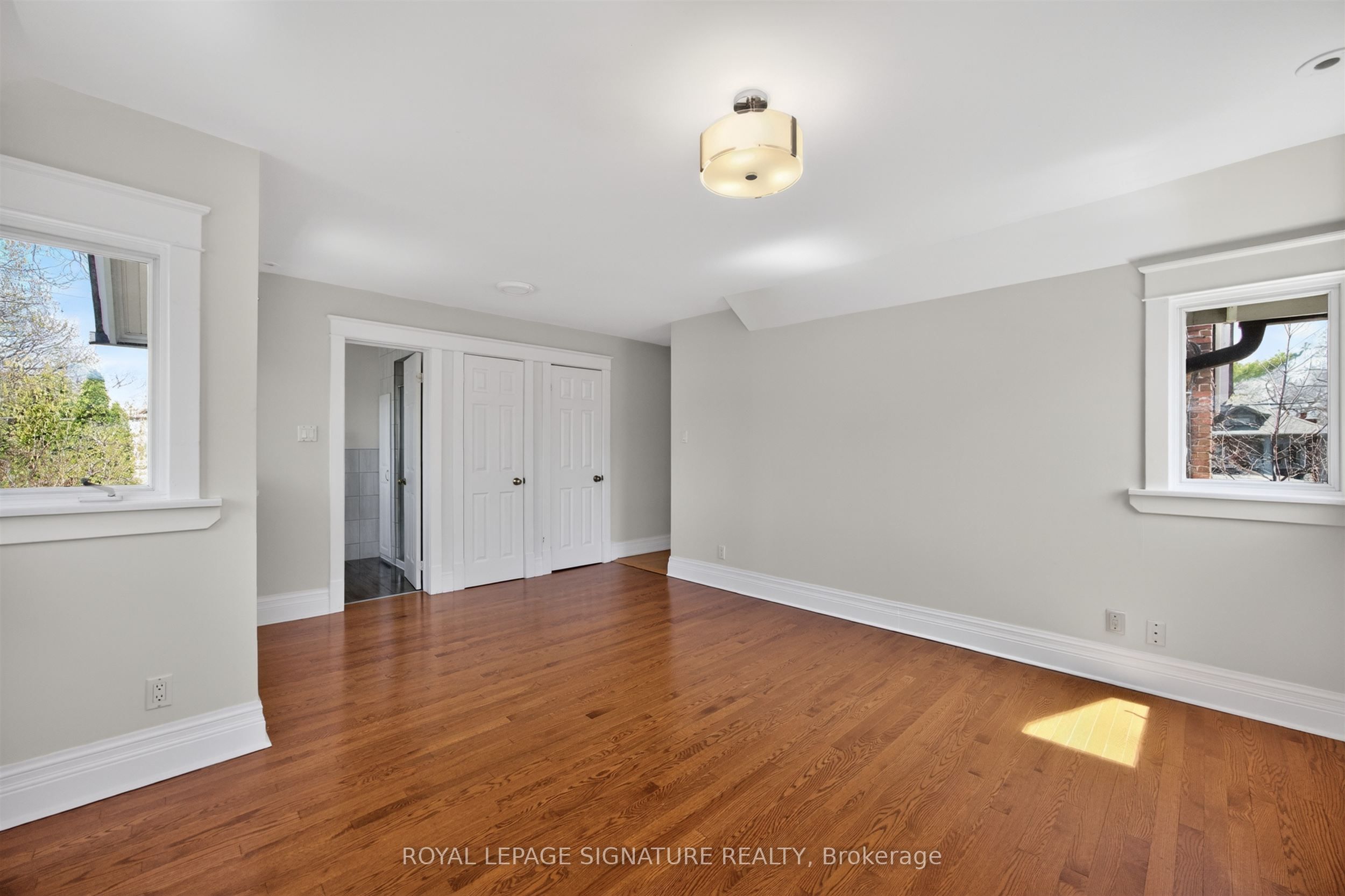 426 Armadale Avenue Property Photo 27