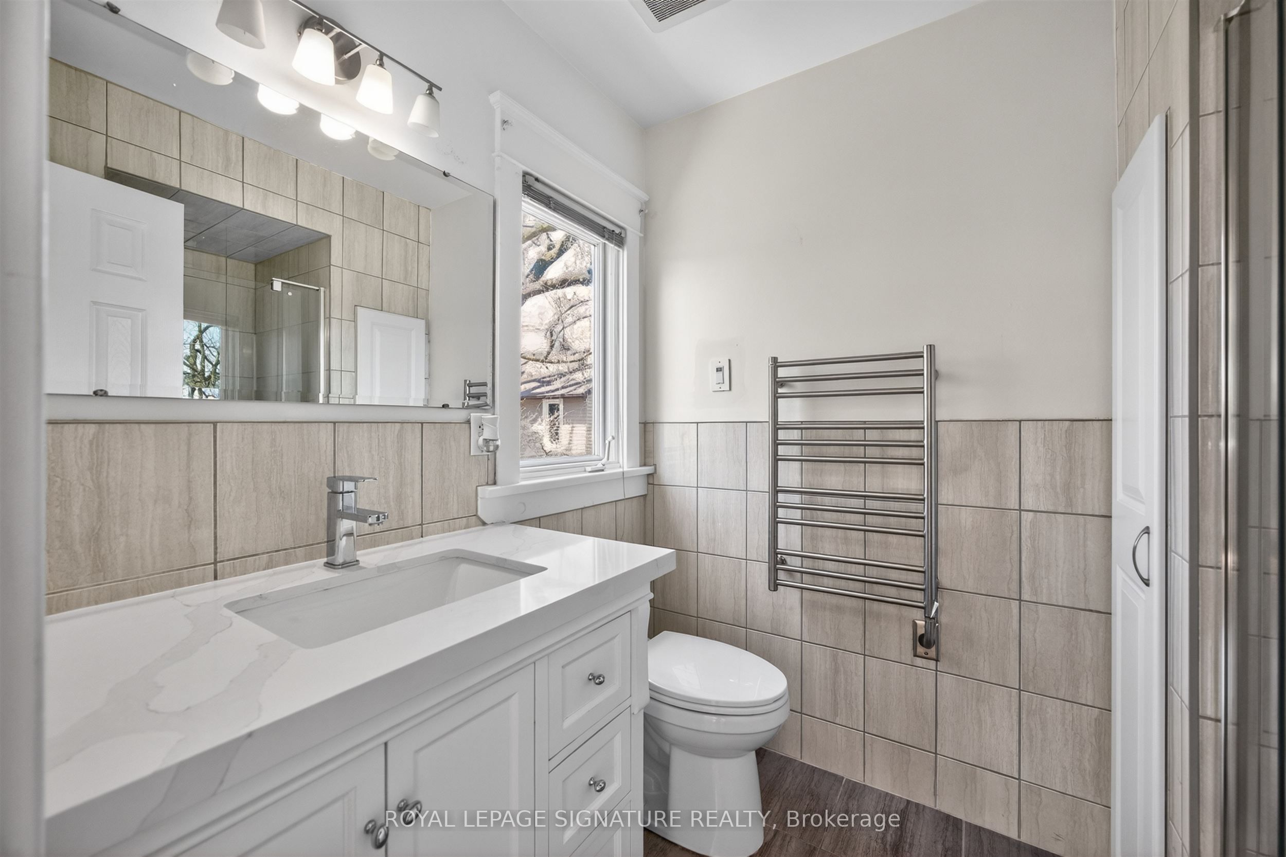 426 Armadale Avenue Property Photo 28