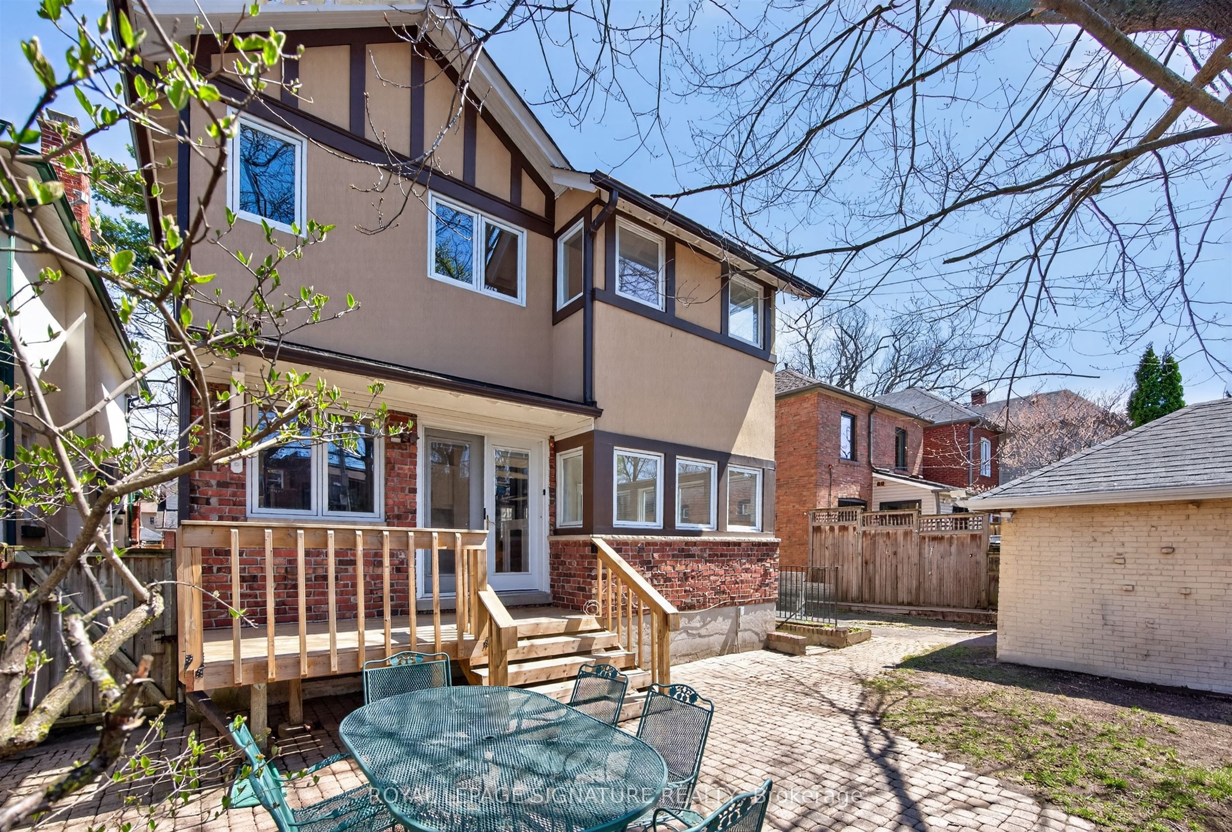 426 Armadale Avenue Property Photo 48
