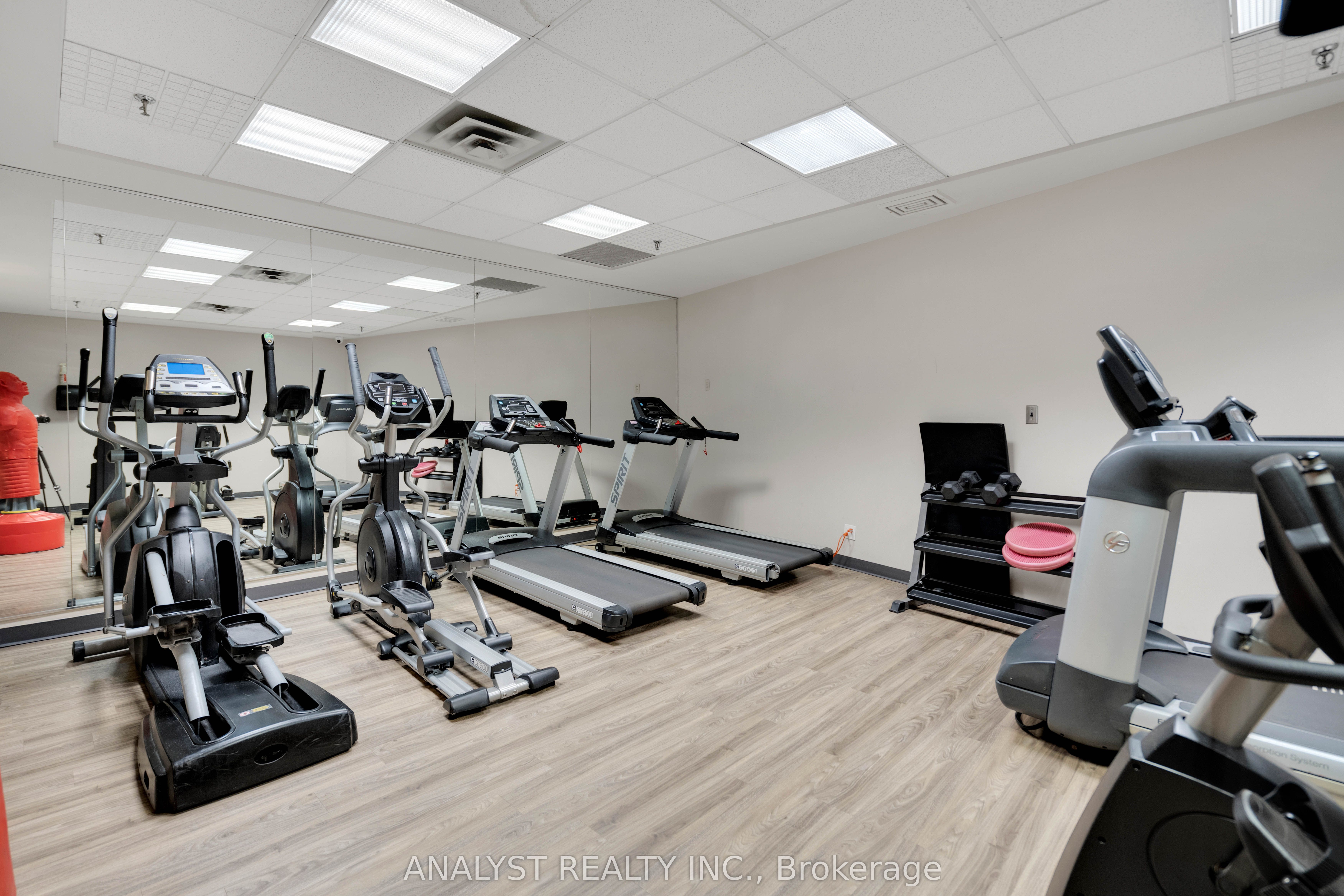 50 Eglinton Avenue W 909 Property Photo 29