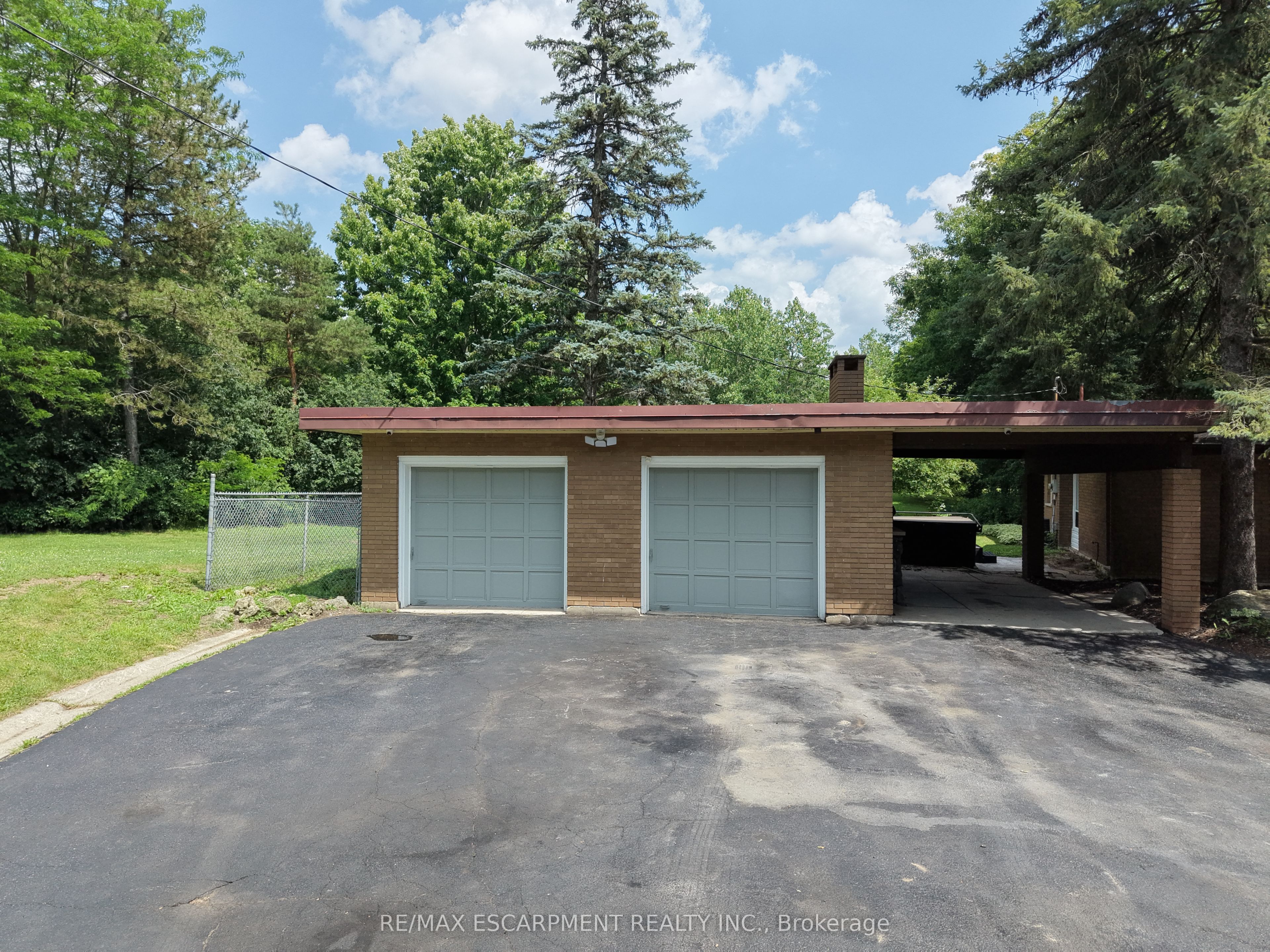 560 Crane Court Property Photo 5
