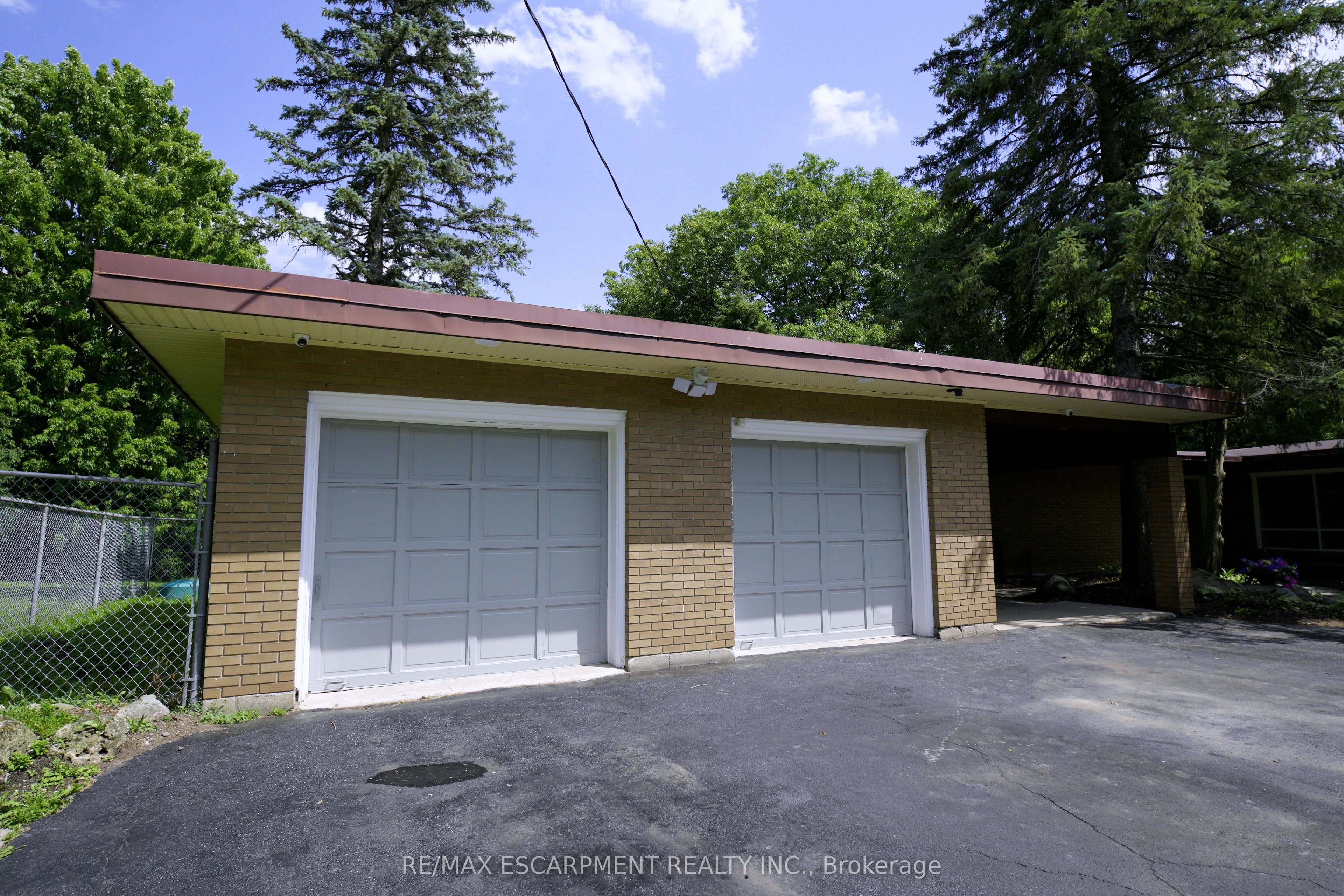 560 Crane Court Property Photo 6
