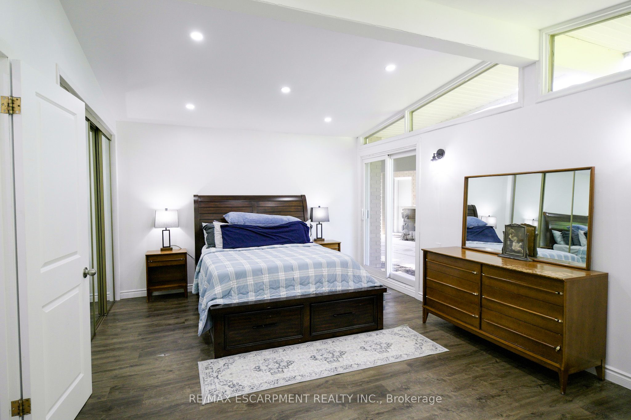 560 Crane Court Property Photo 23