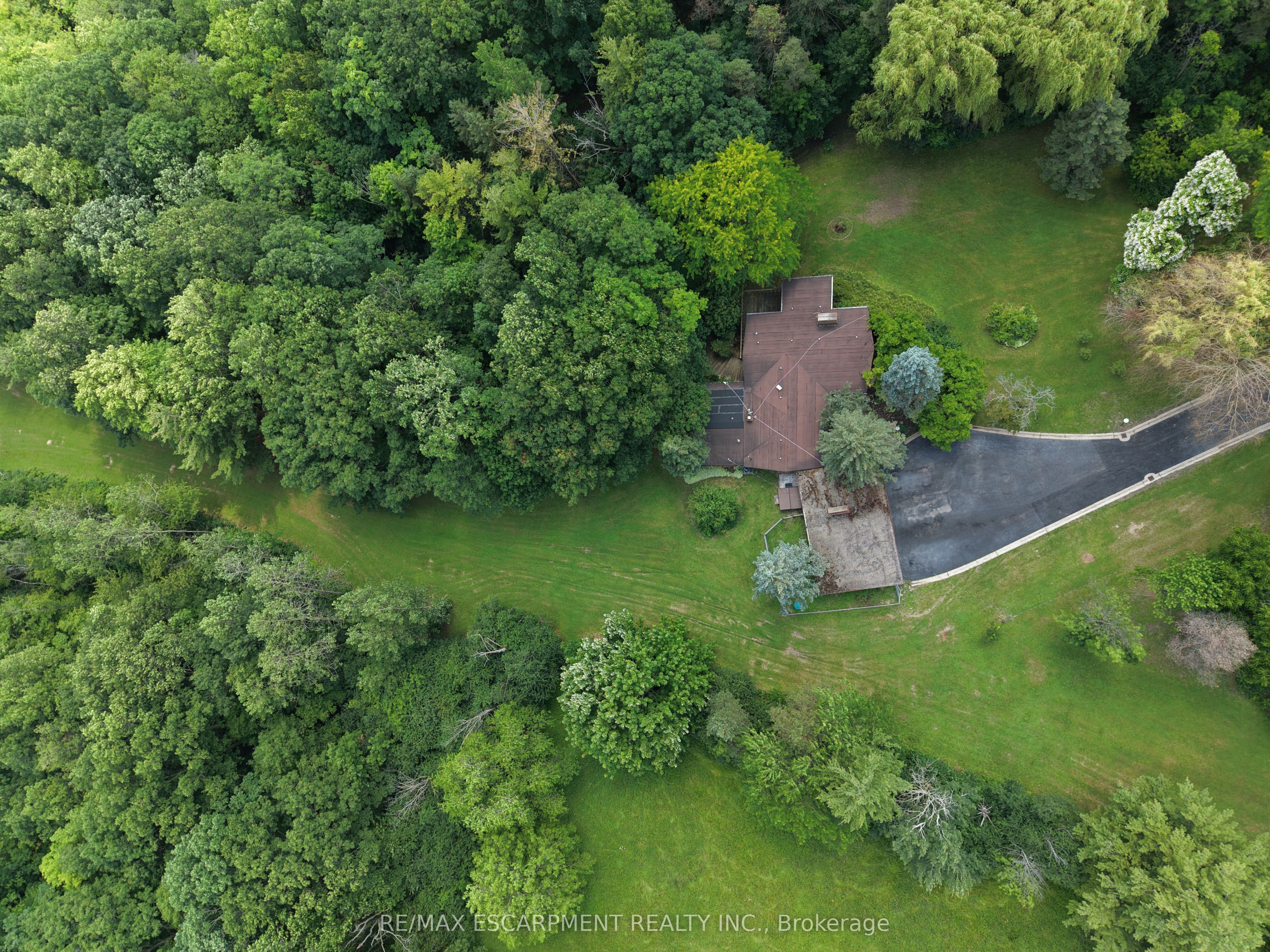 560 Crane Court Property Photo 48