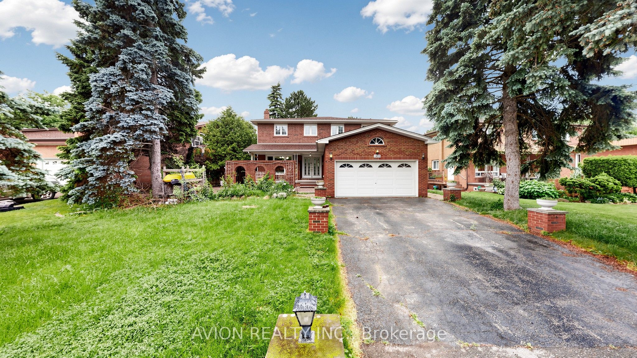 1423 Malibou Terrace Property Photo 2