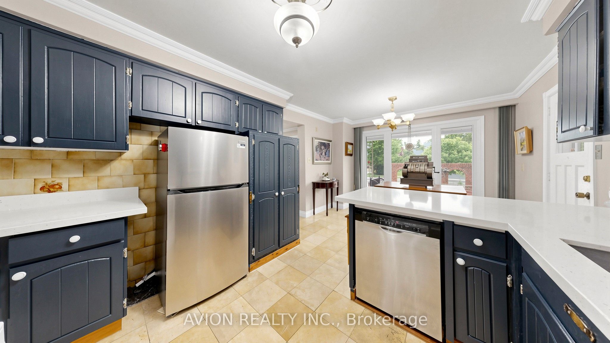 1423 Malibou Terrace Property Photo 10