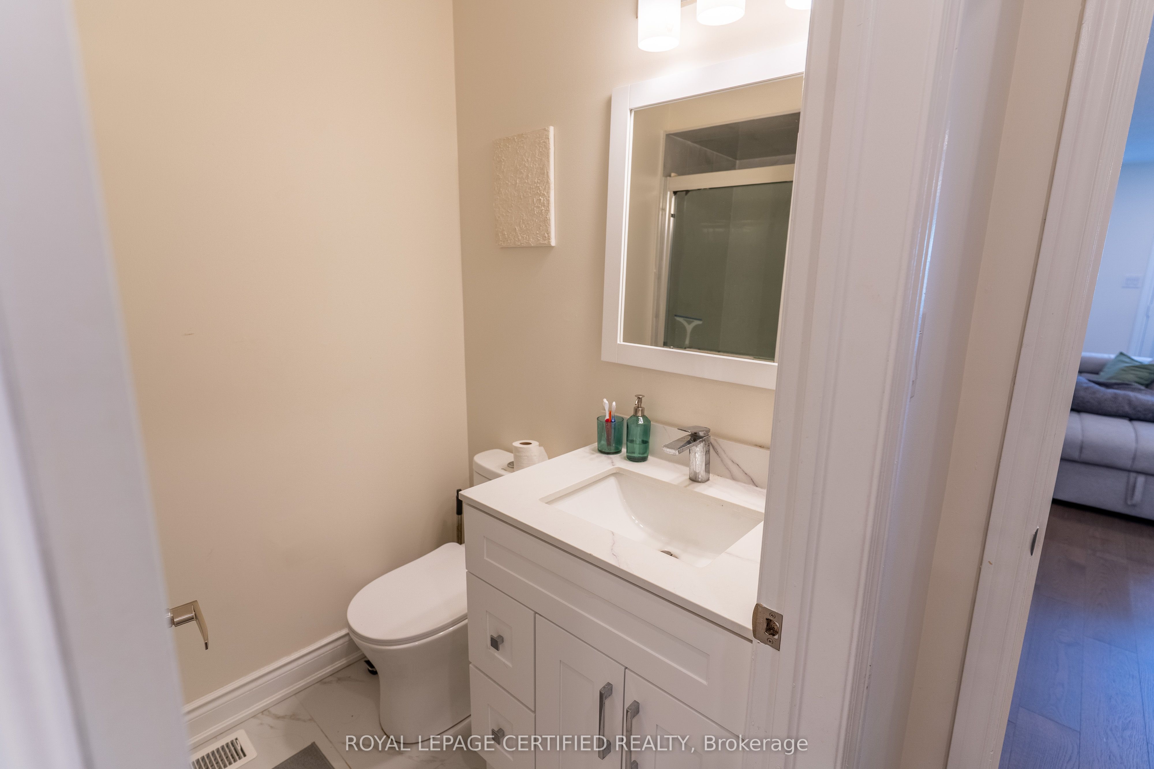 3891 Freeman Terrace Property Photo 15