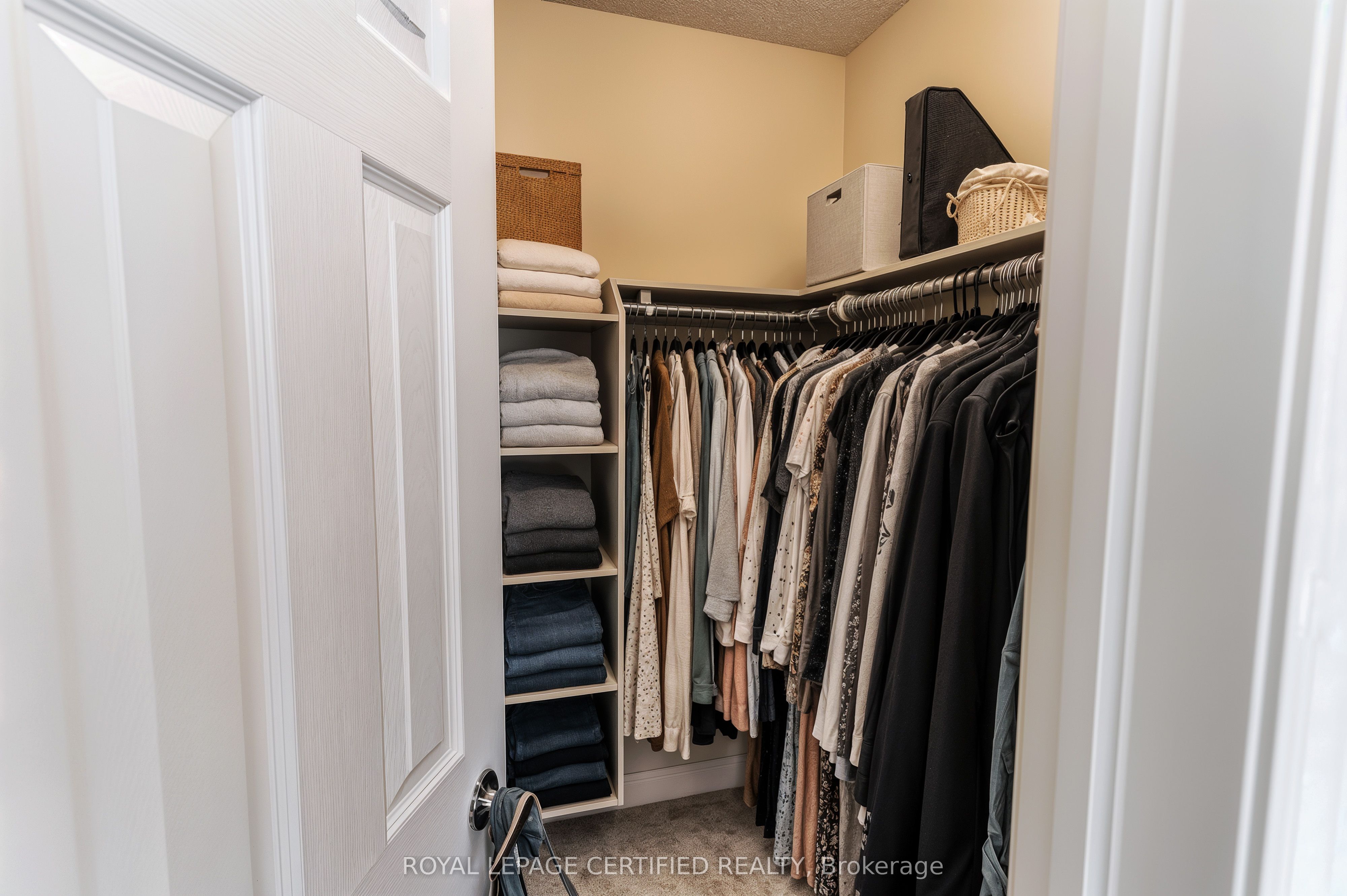 3891 Freeman Terrace Property Photo 22
