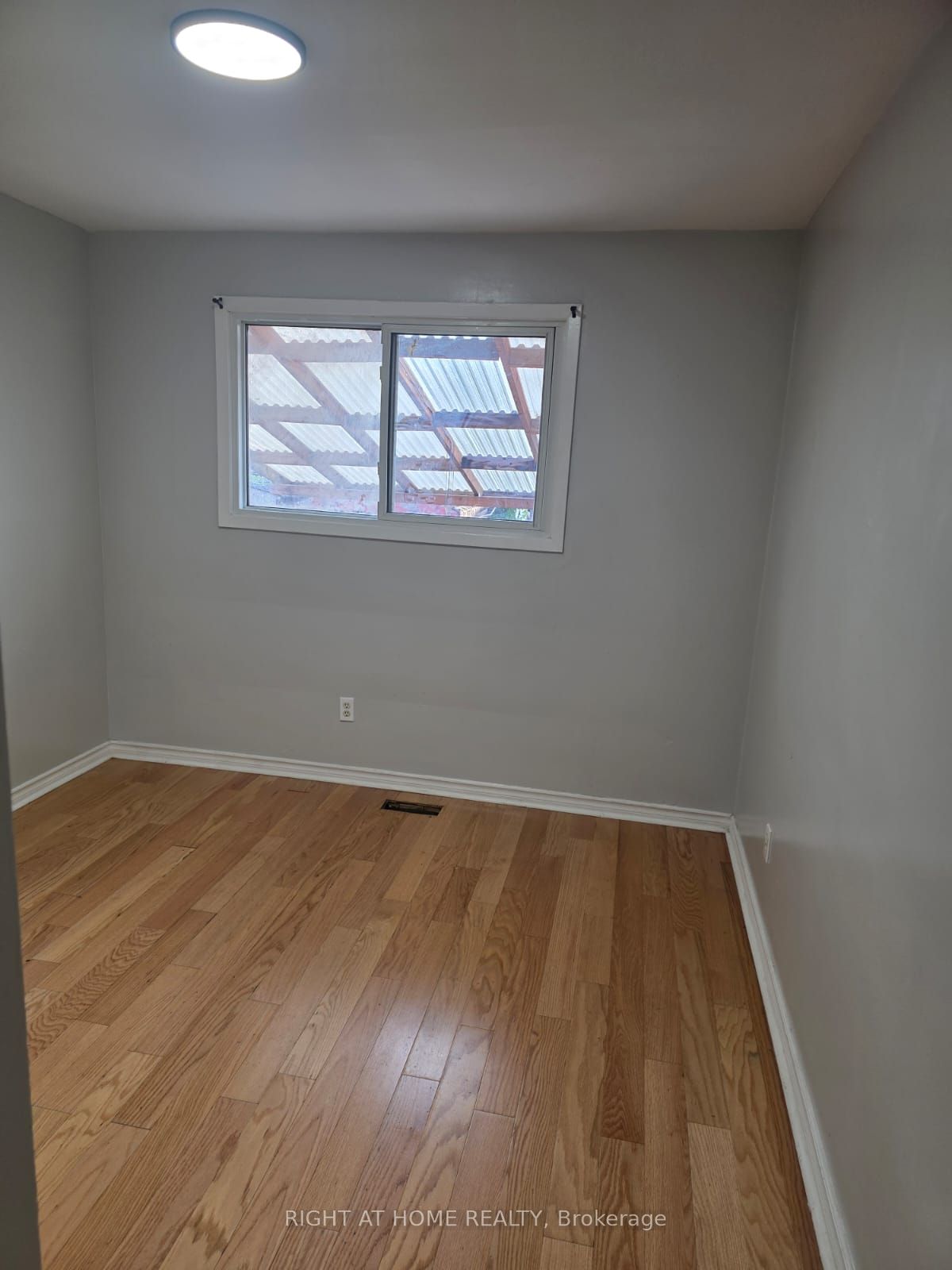 34 Goldsboro Road Main Floor Property Photo 5