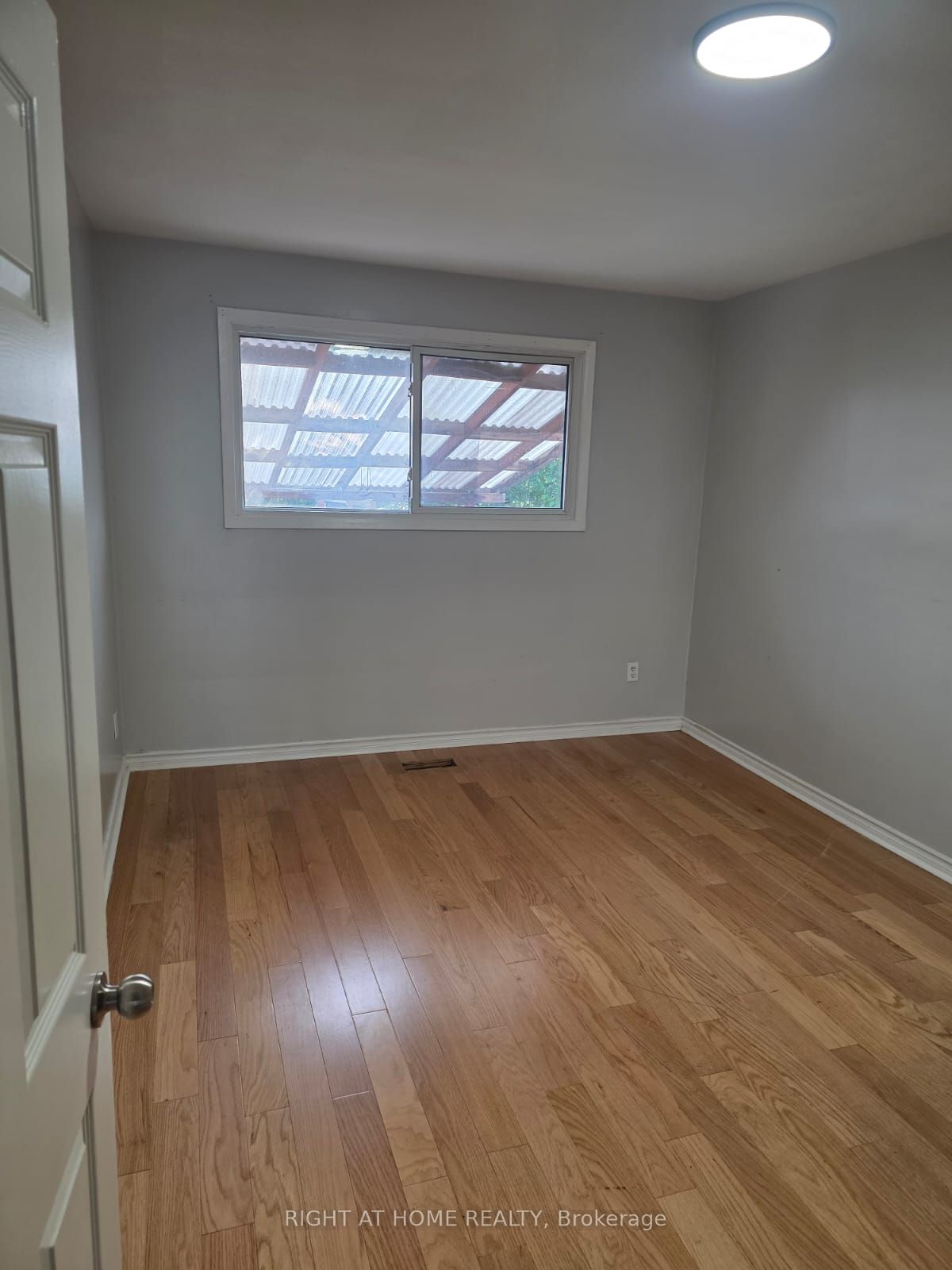 34 Goldsboro Road Main Floor Property Photo 19