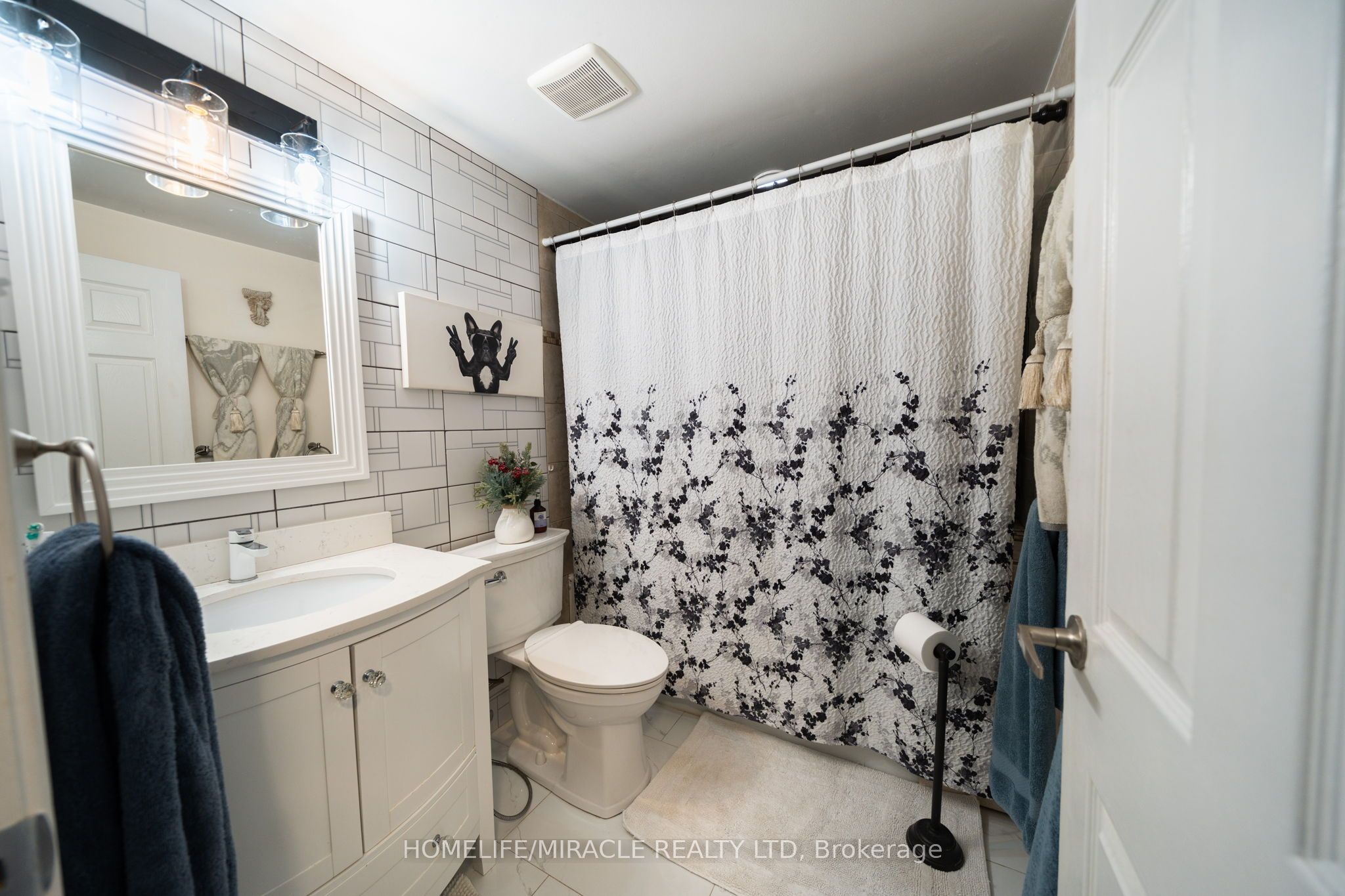 38 Ascot Avenue Property Photo 19