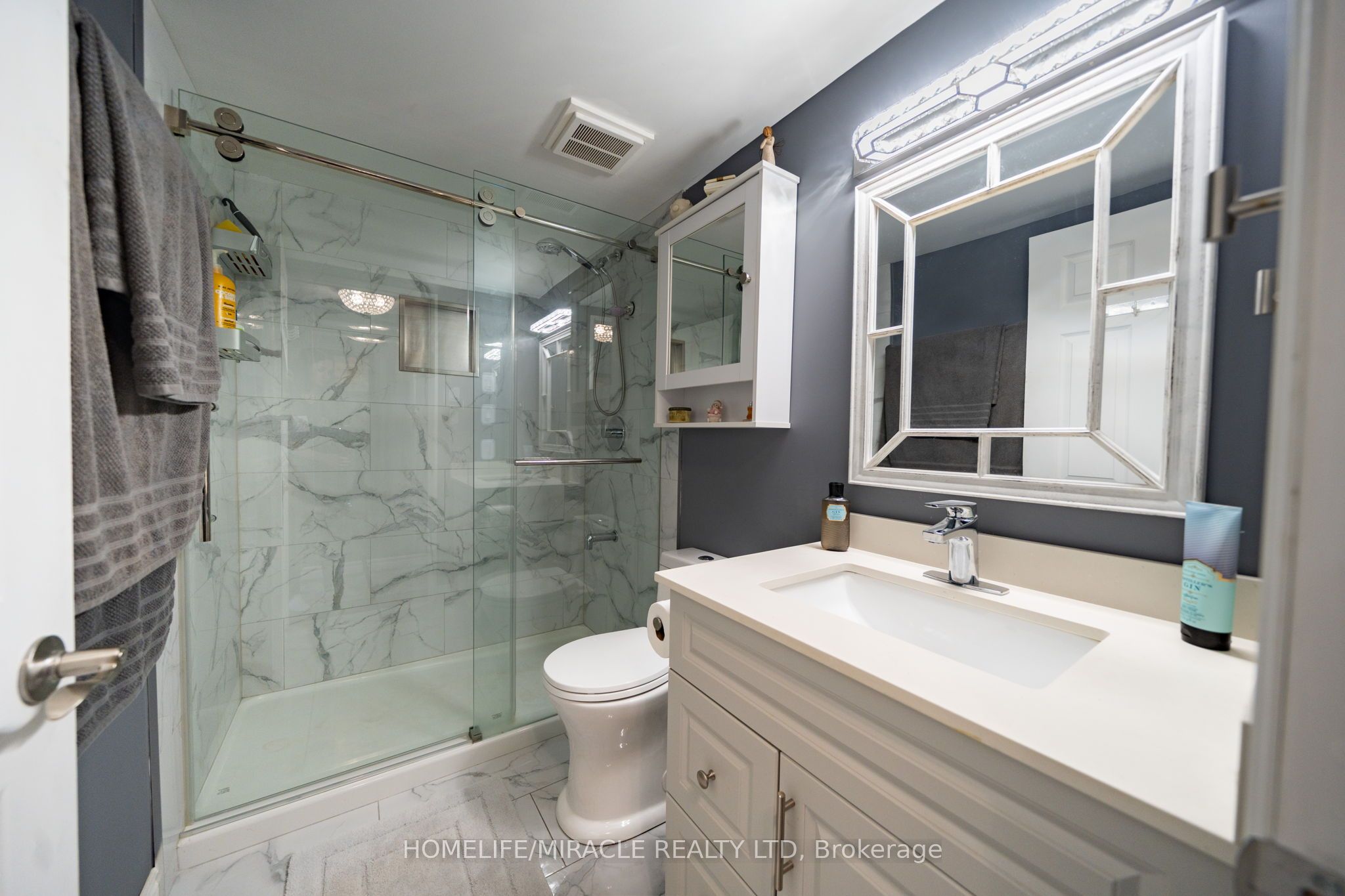 38 Ascot Avenue Property Photo 34