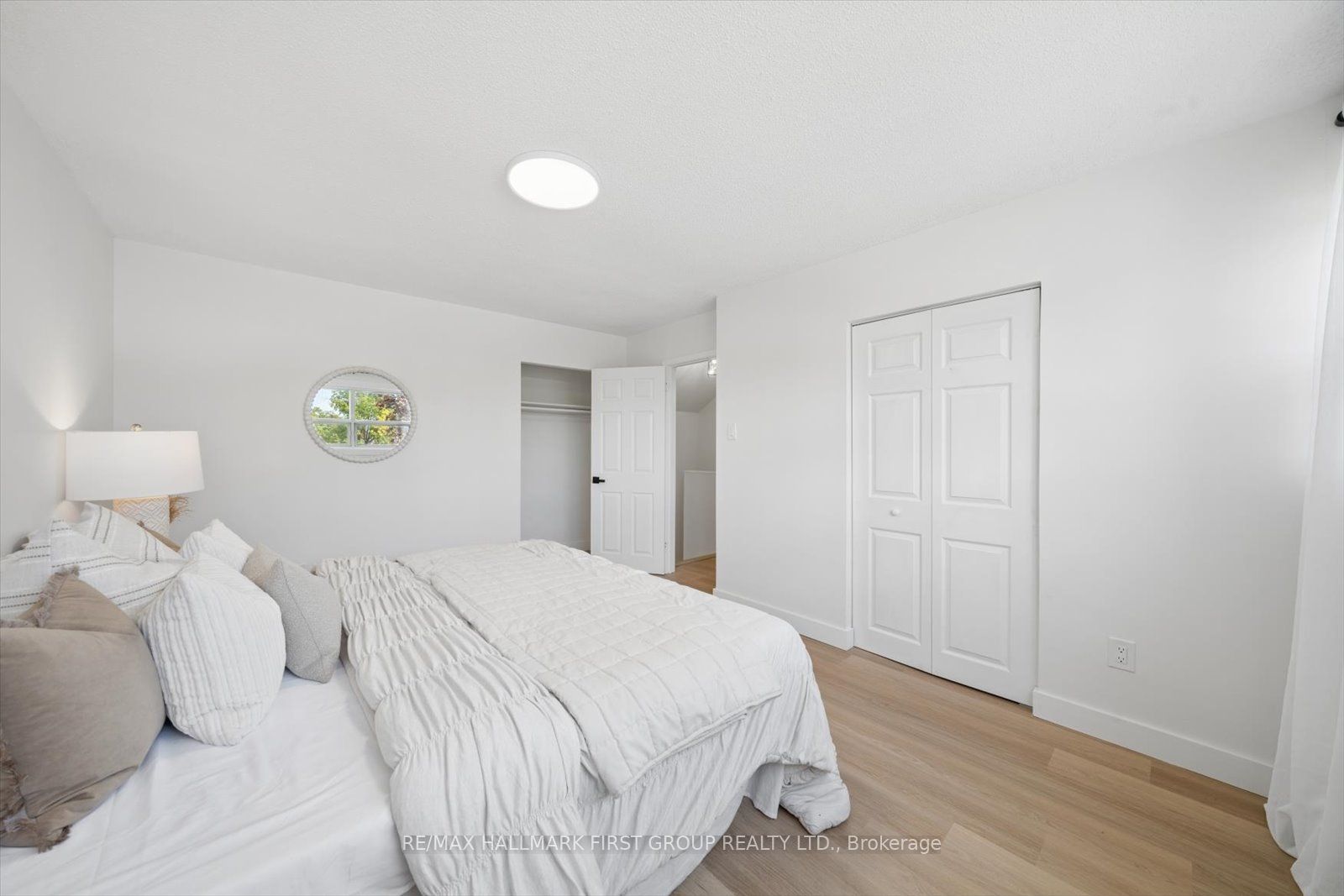 30 Venetian Crescent 128 Property Photo 19