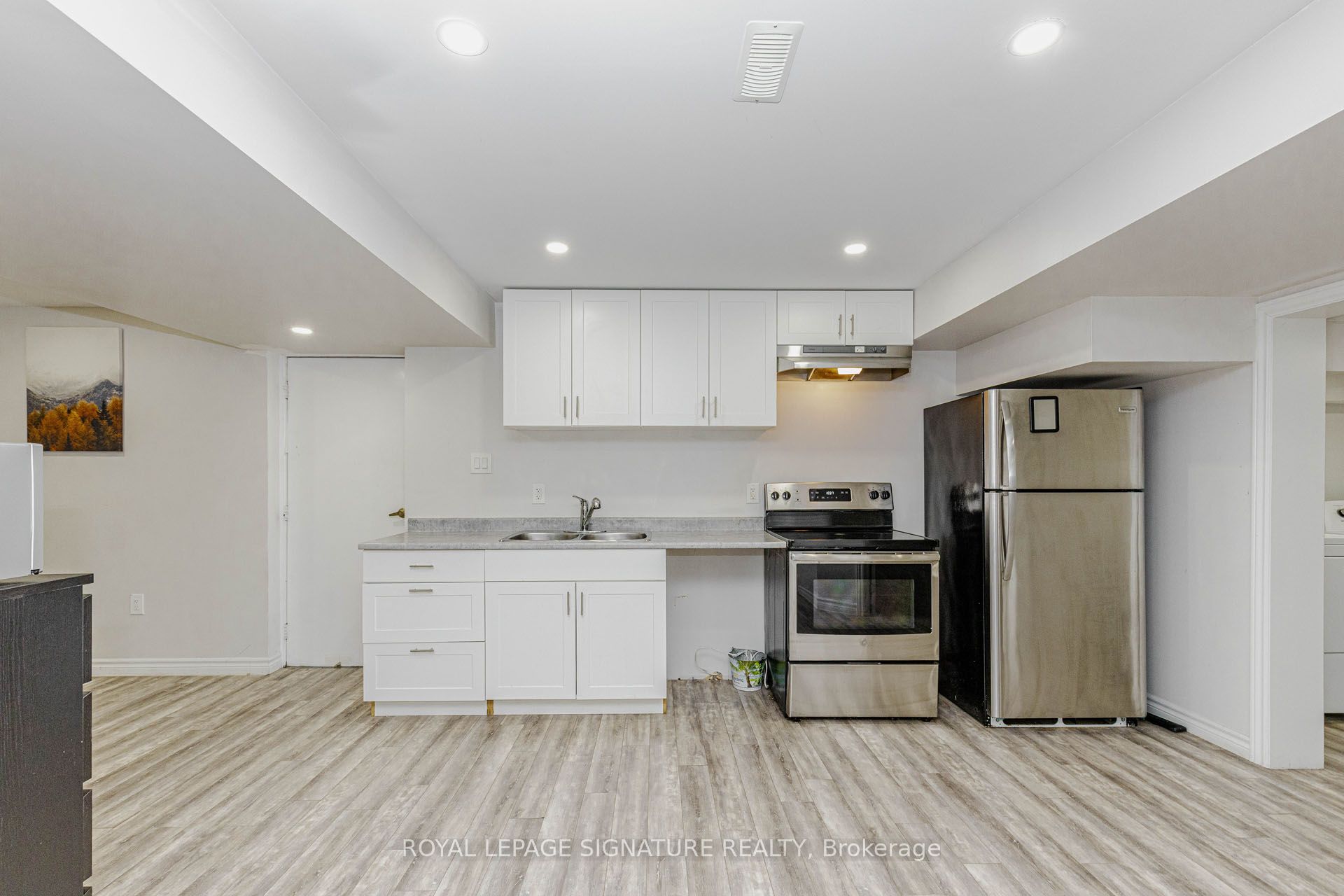 101 Hullrick Drive Basment Property Photo 8