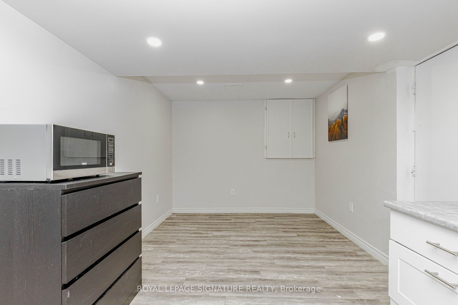 101 Hullrick Drive Basment Property Photo 10
