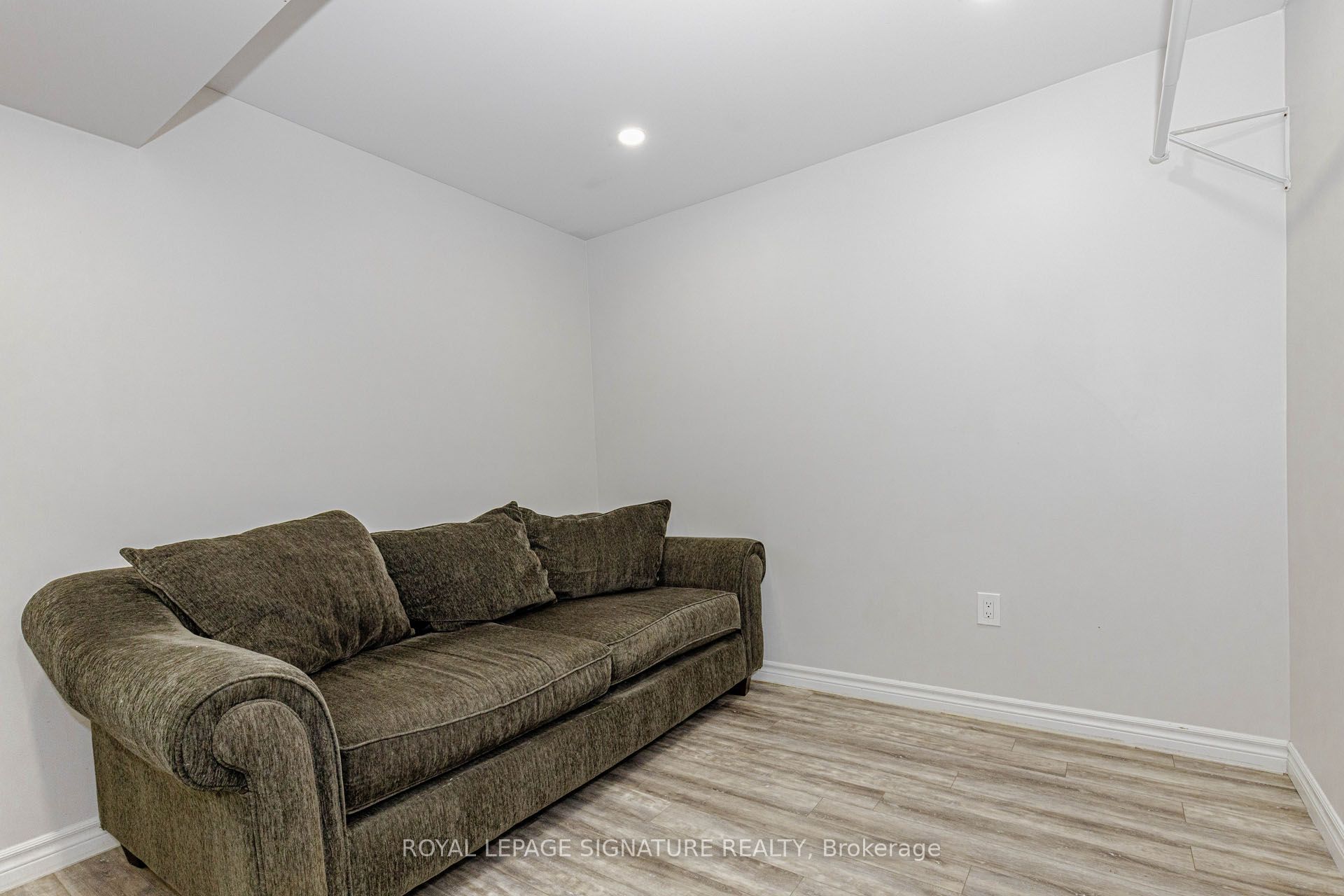 101 Hullrick Drive Basment Property Photo 19