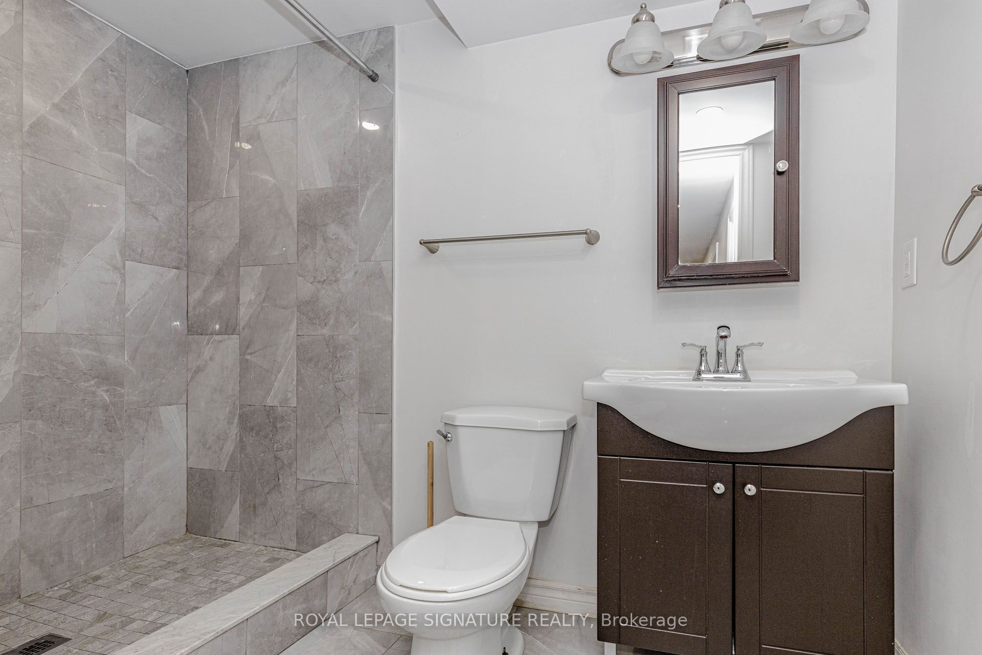 101 Hullrick Drive Basment Property Photo 20